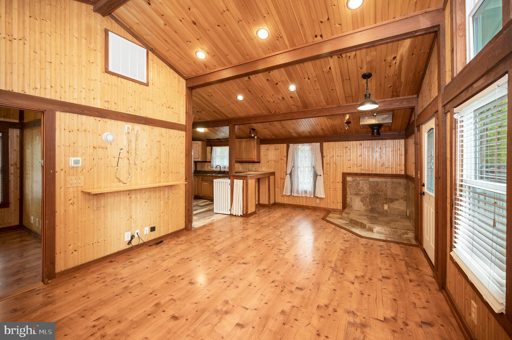 LAKE OF THE WOODS - Residential