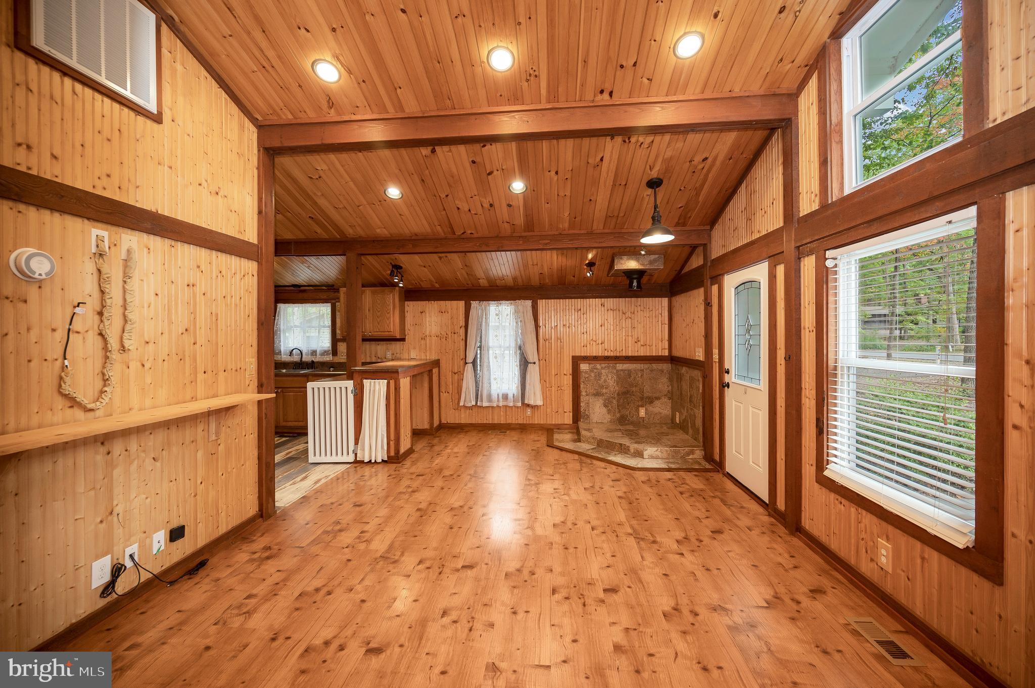 LAKE OF THE WOODS - Residential