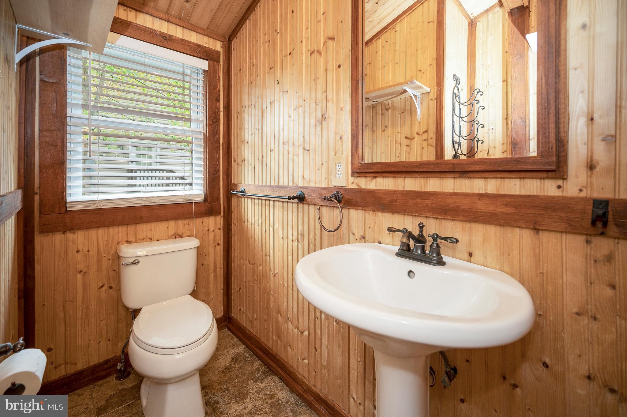 LAKE OF THE WOODS - Residential