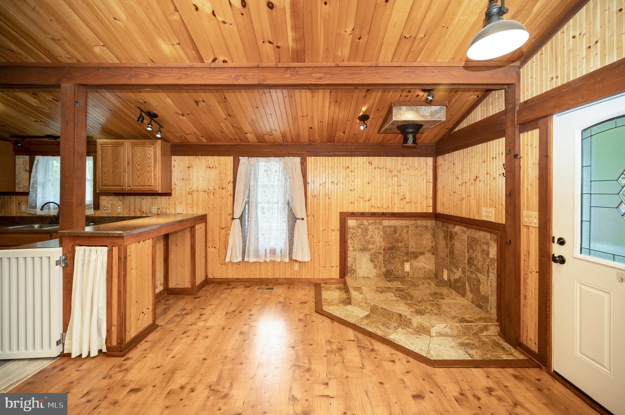 LAKE OF THE WOODS - Residential