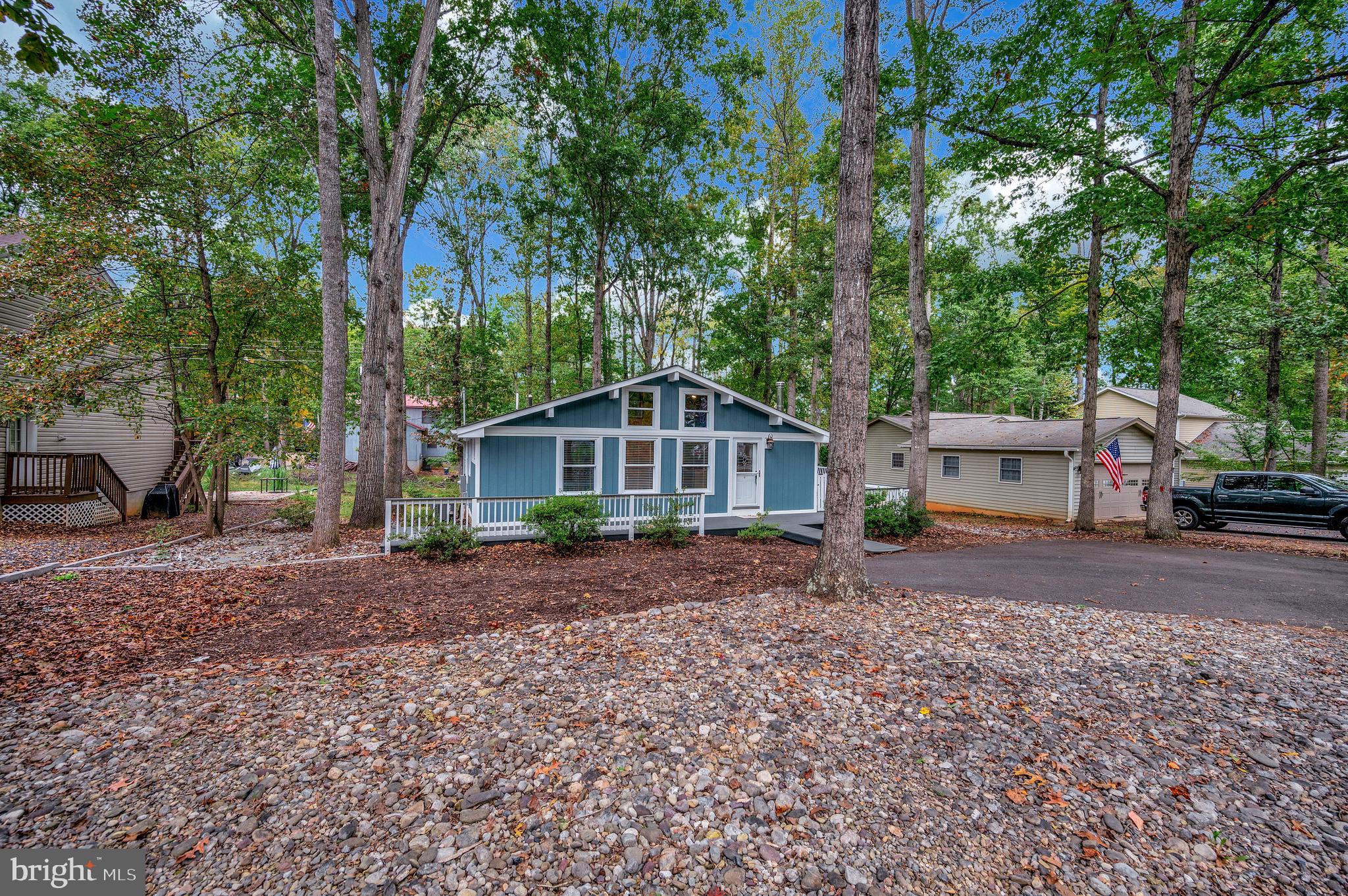 4239 LAKEVIEW PARKWAY