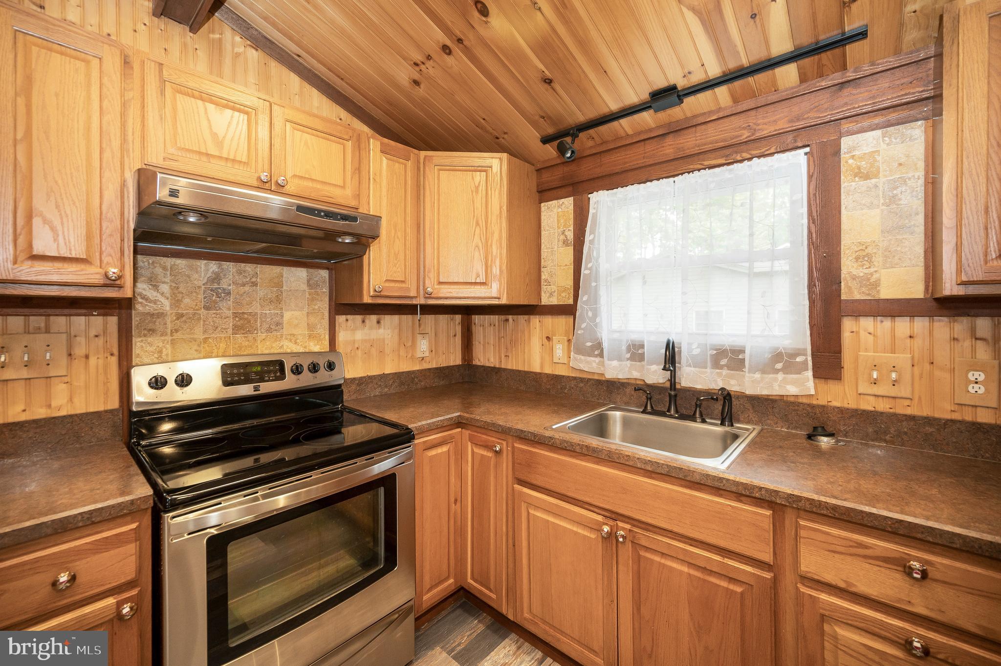 LAKE OF THE WOODS - Residential