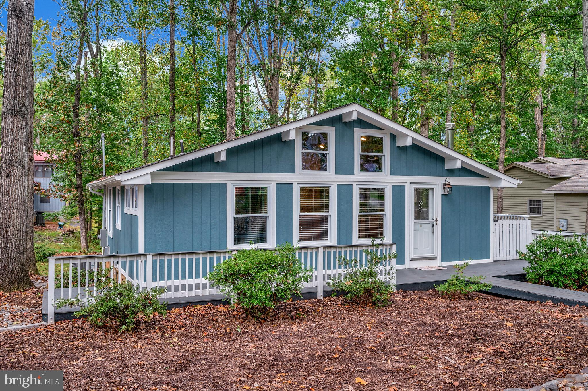 4239 LAKEVIEW PARKWAY