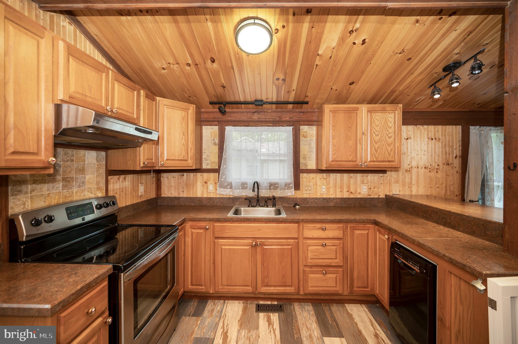 LAKE OF THE WOODS - Residential