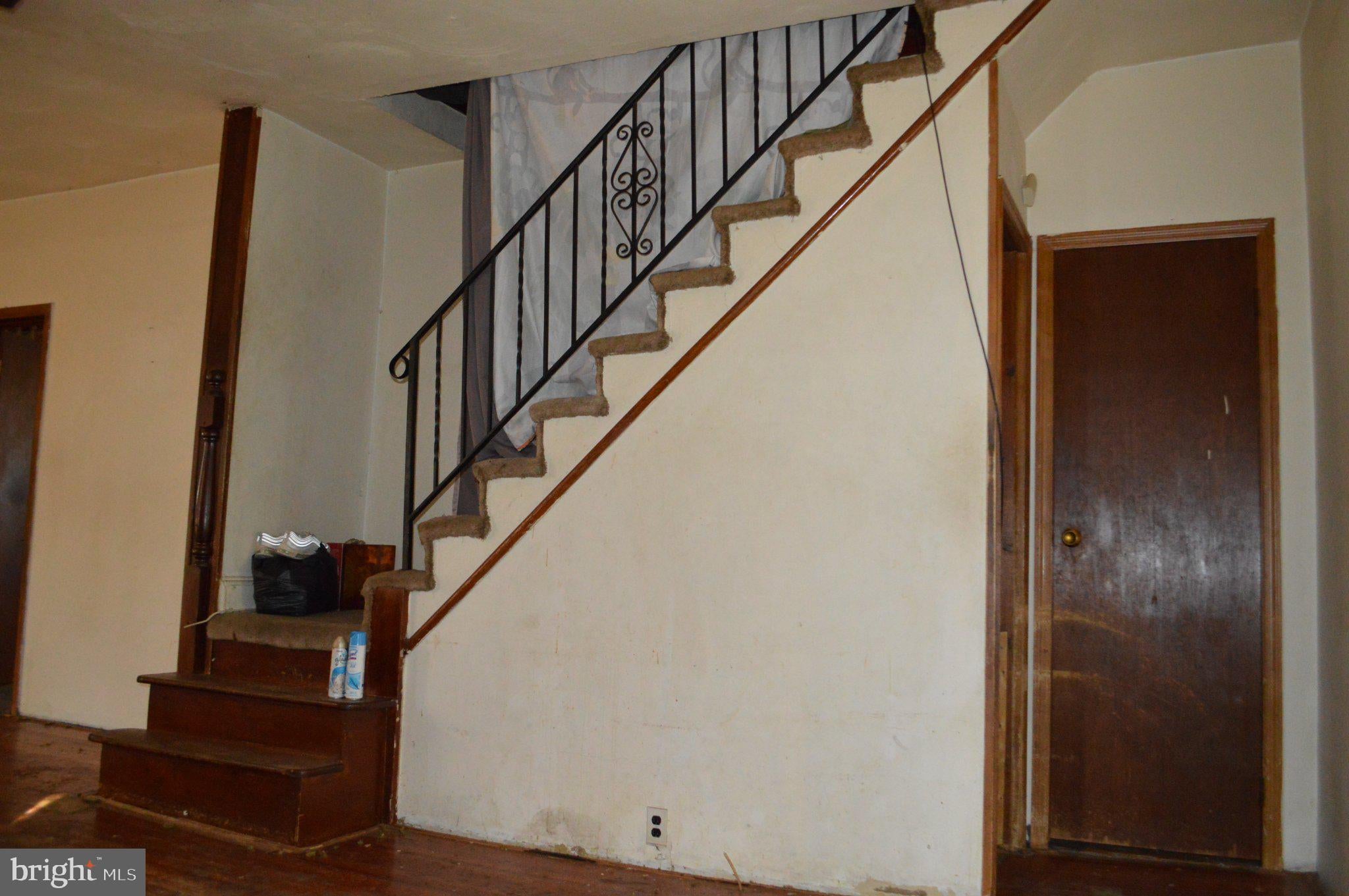 118 W EDGEVALE ROAD