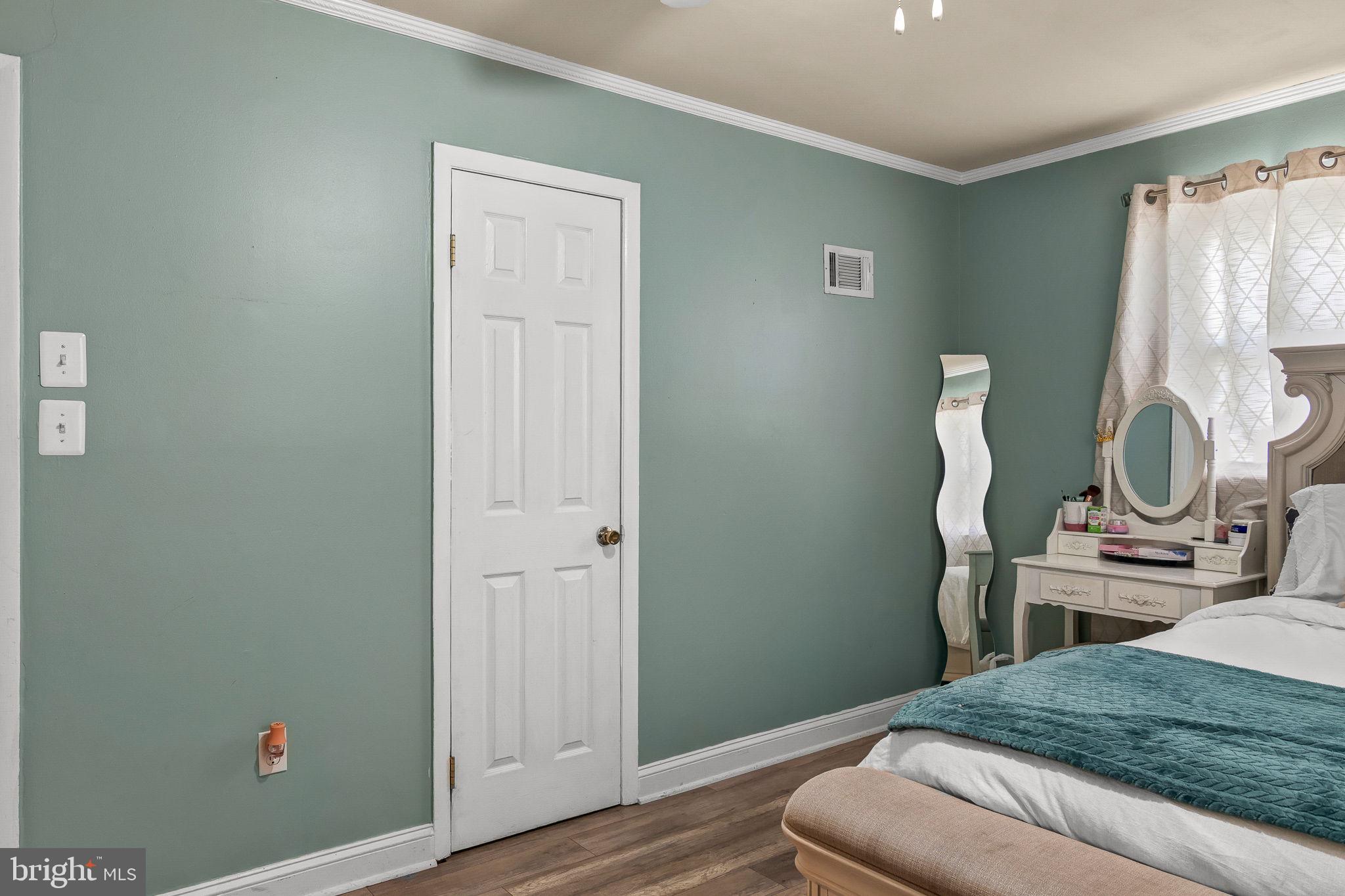 DALE CITY - Residential