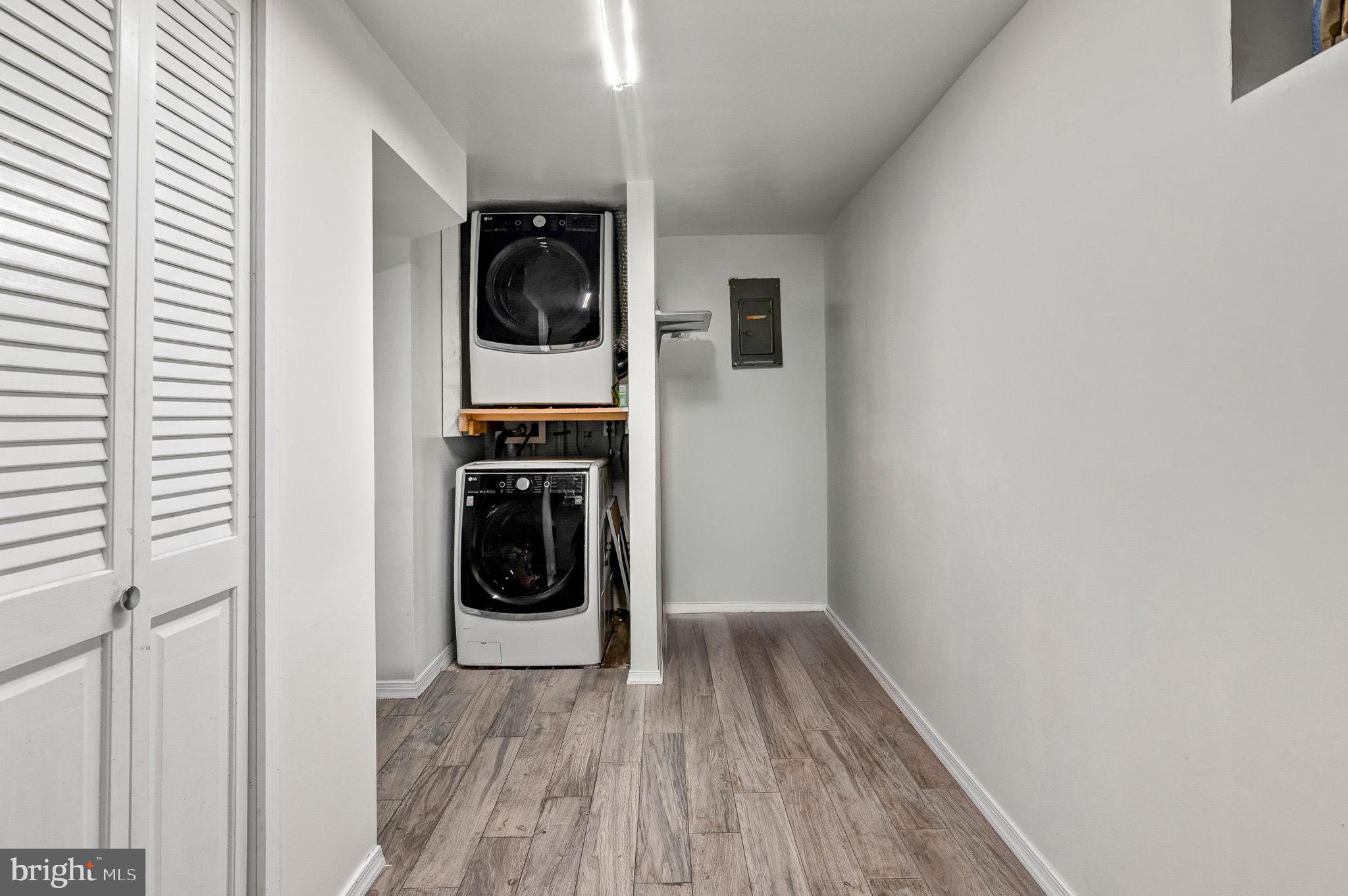 DALE CITY - Residential