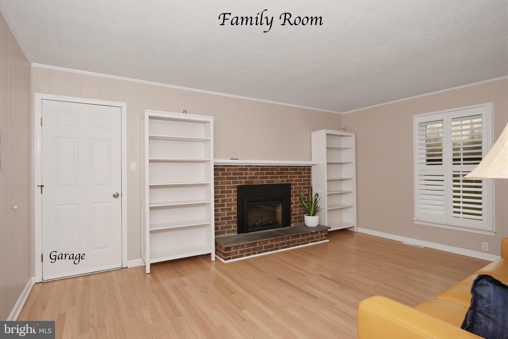 COLONIAL ACRES - Residential