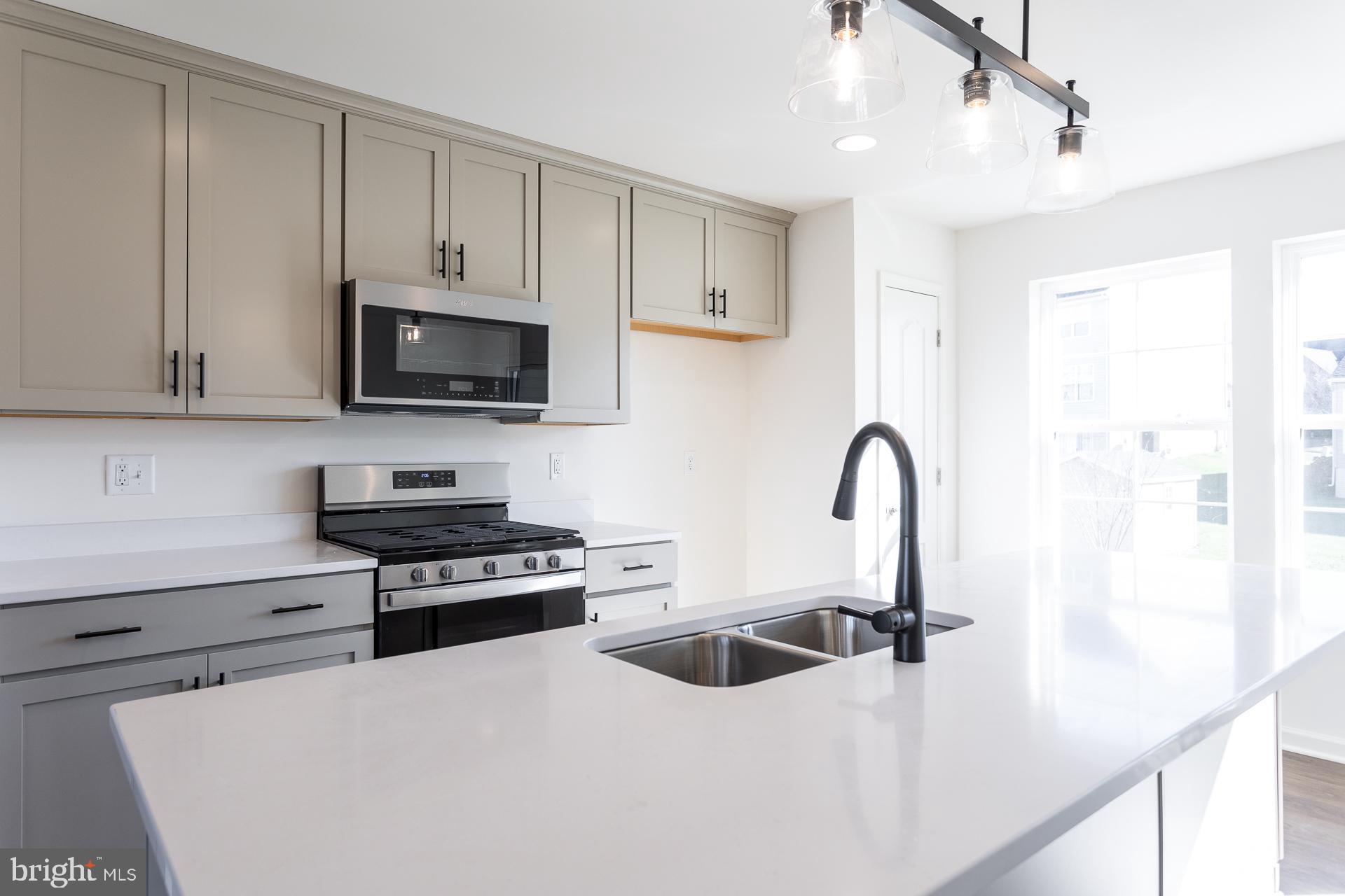 ARCHERS ROCK - Residential