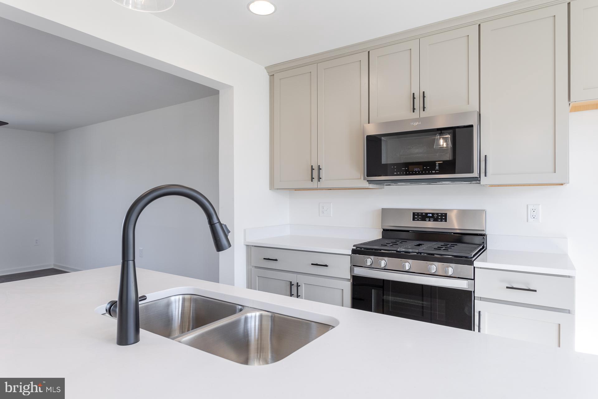 ARCHERS ROCK - Residential