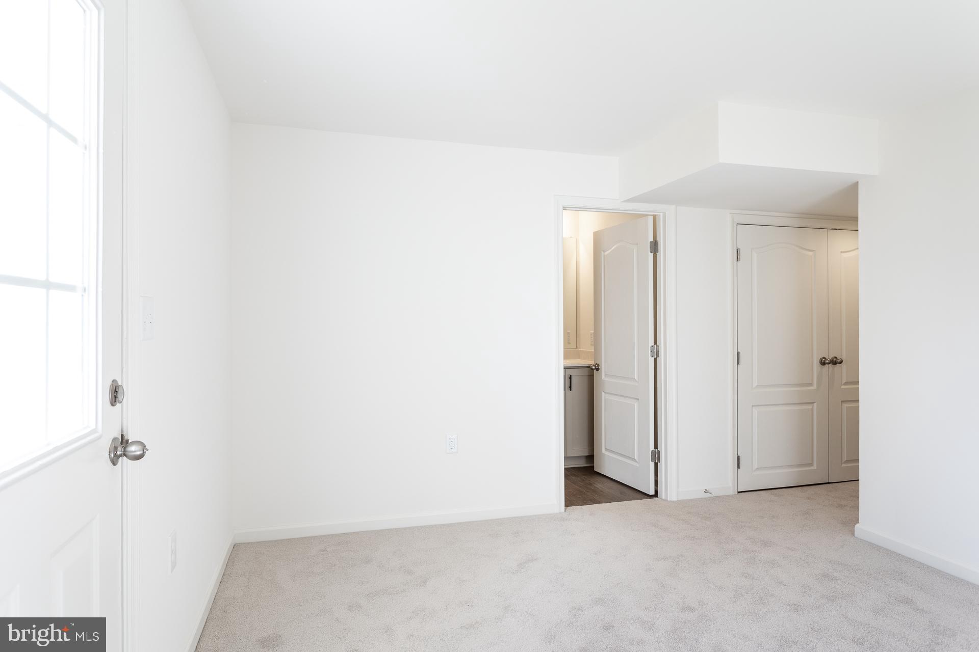 ARCHERS ROCK - Residential