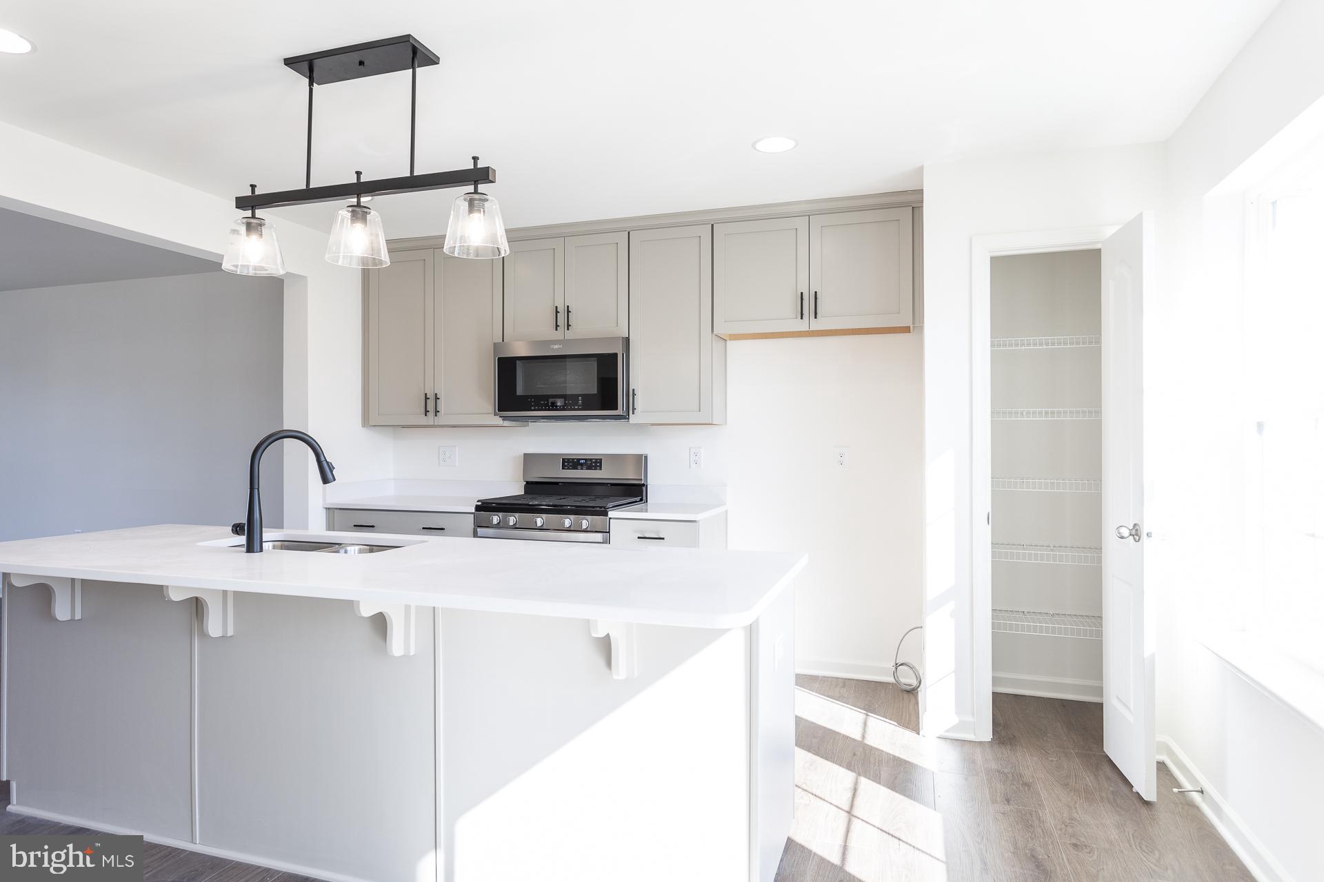 ARCHERS ROCK - Residential