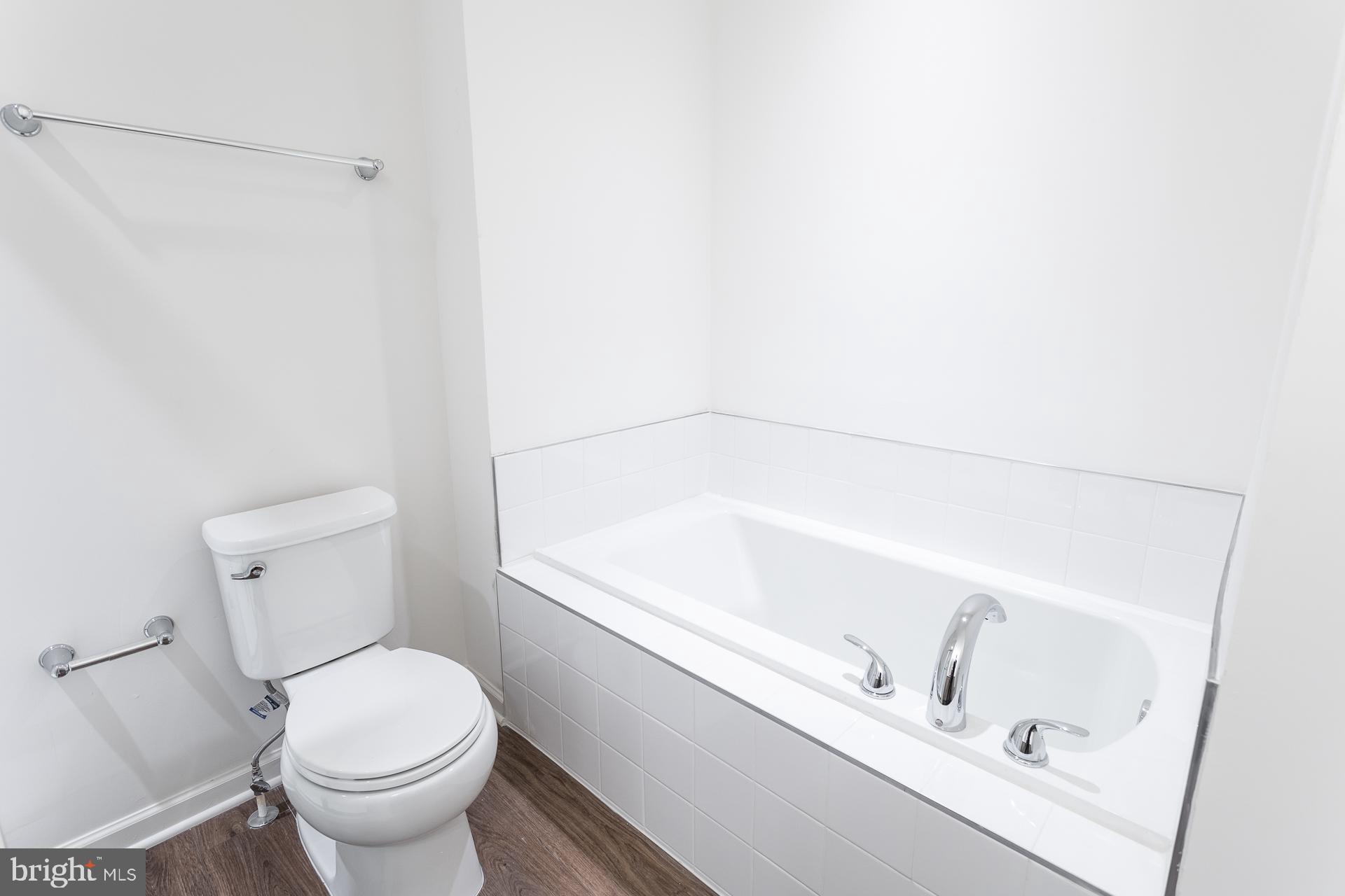 ARCHERS ROCK - Residential