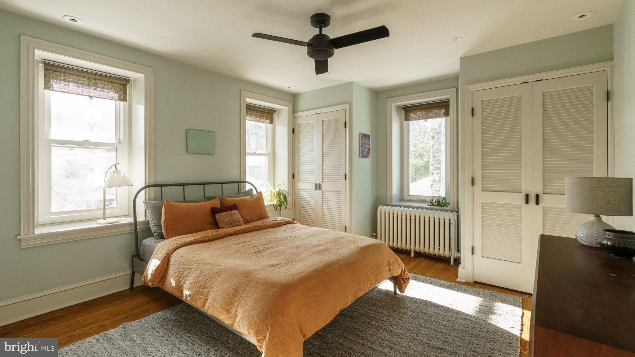 CHESTNUT HILL - Residential