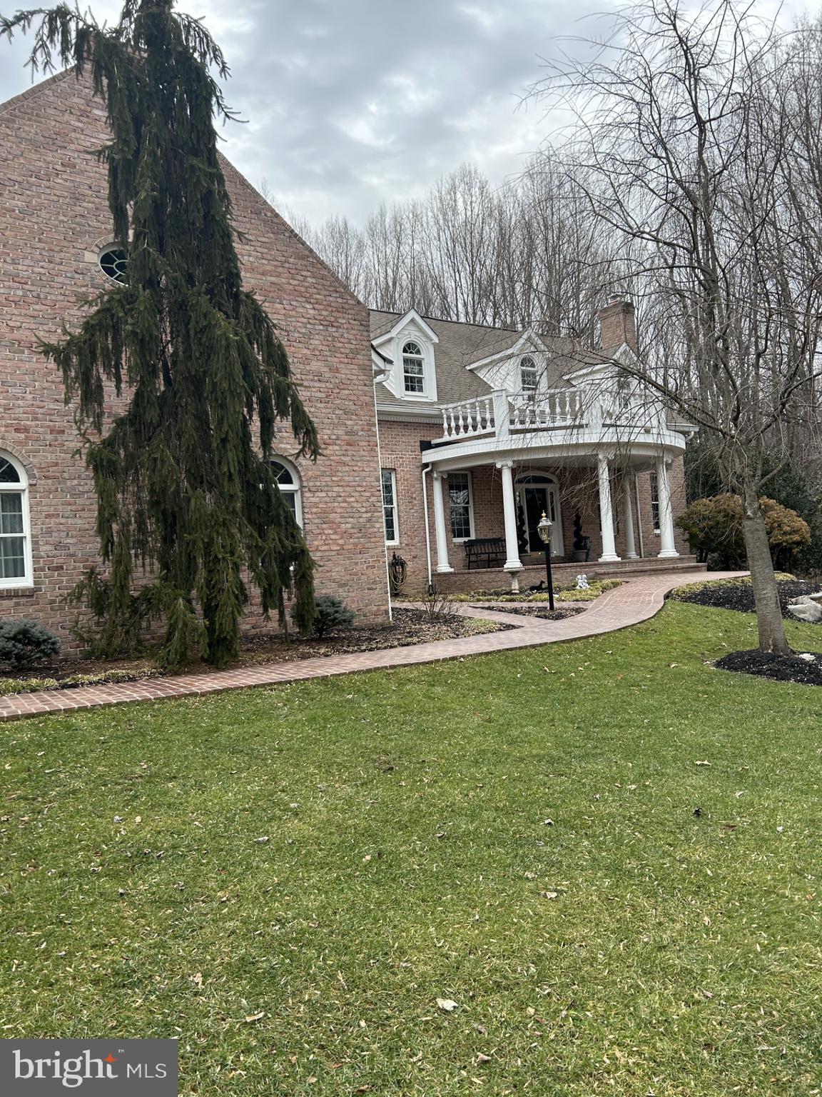 MEADOWOOD - Residential