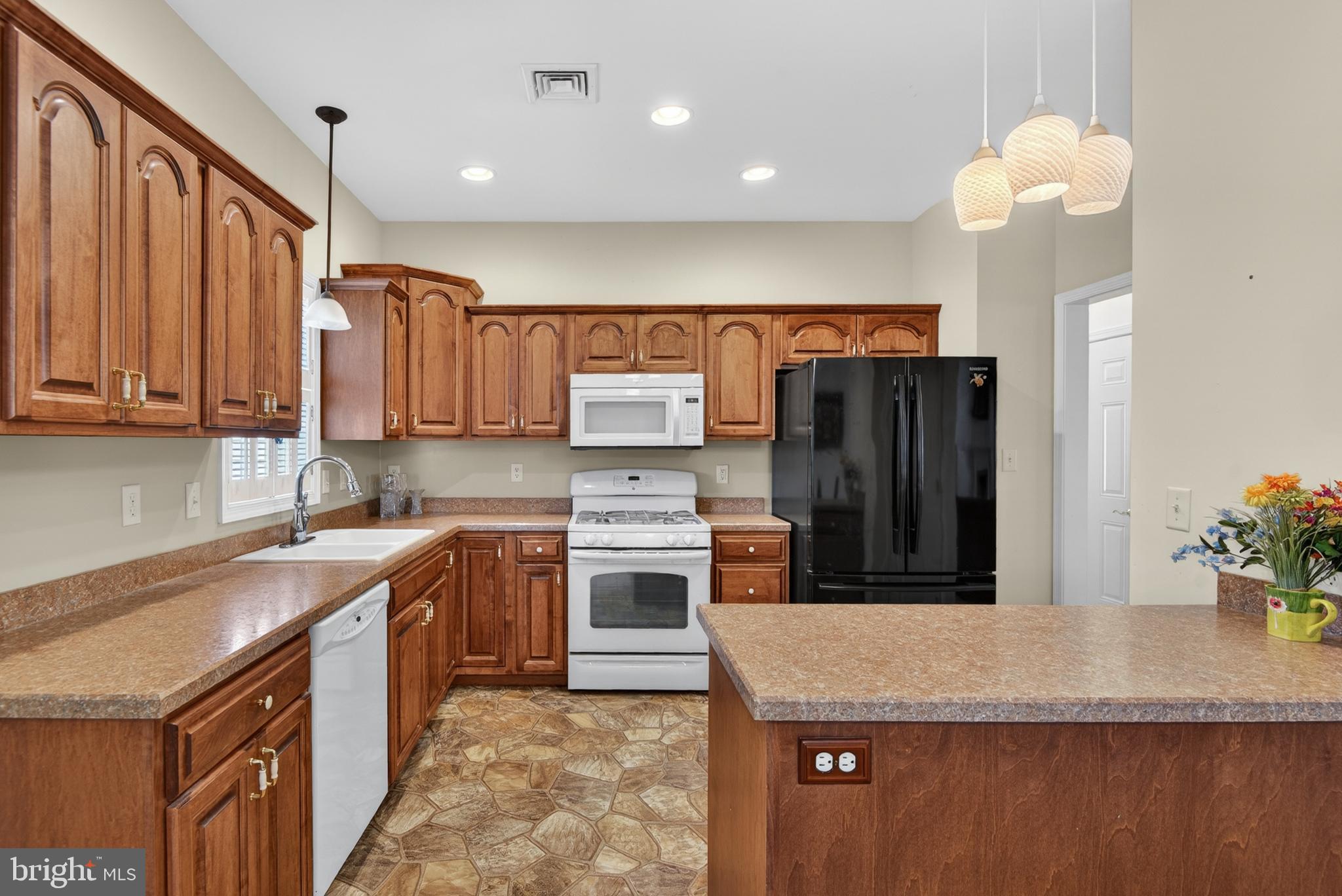 BROOKSHIRE - Residential