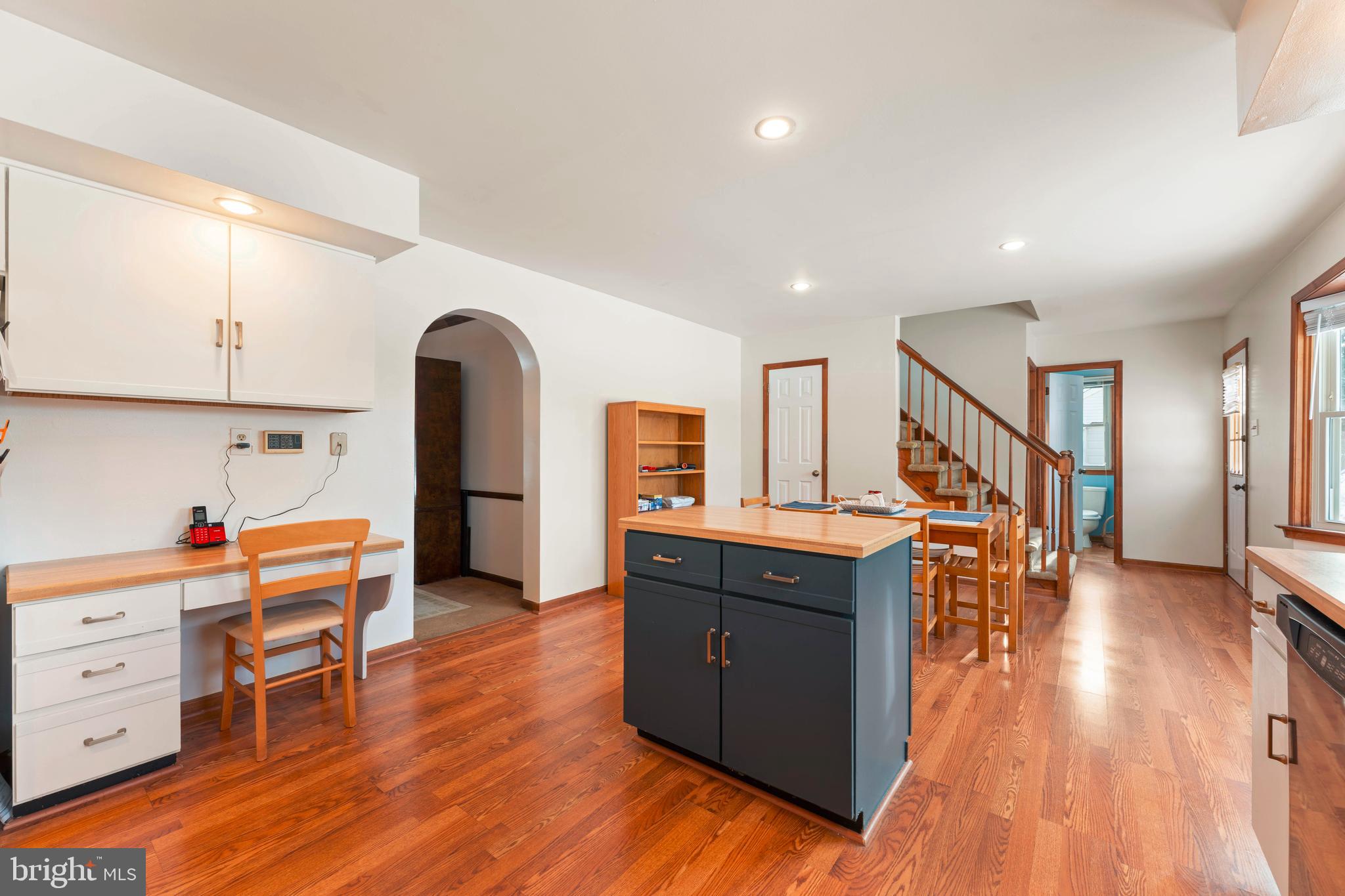 HOLLAND ACRES - Residential