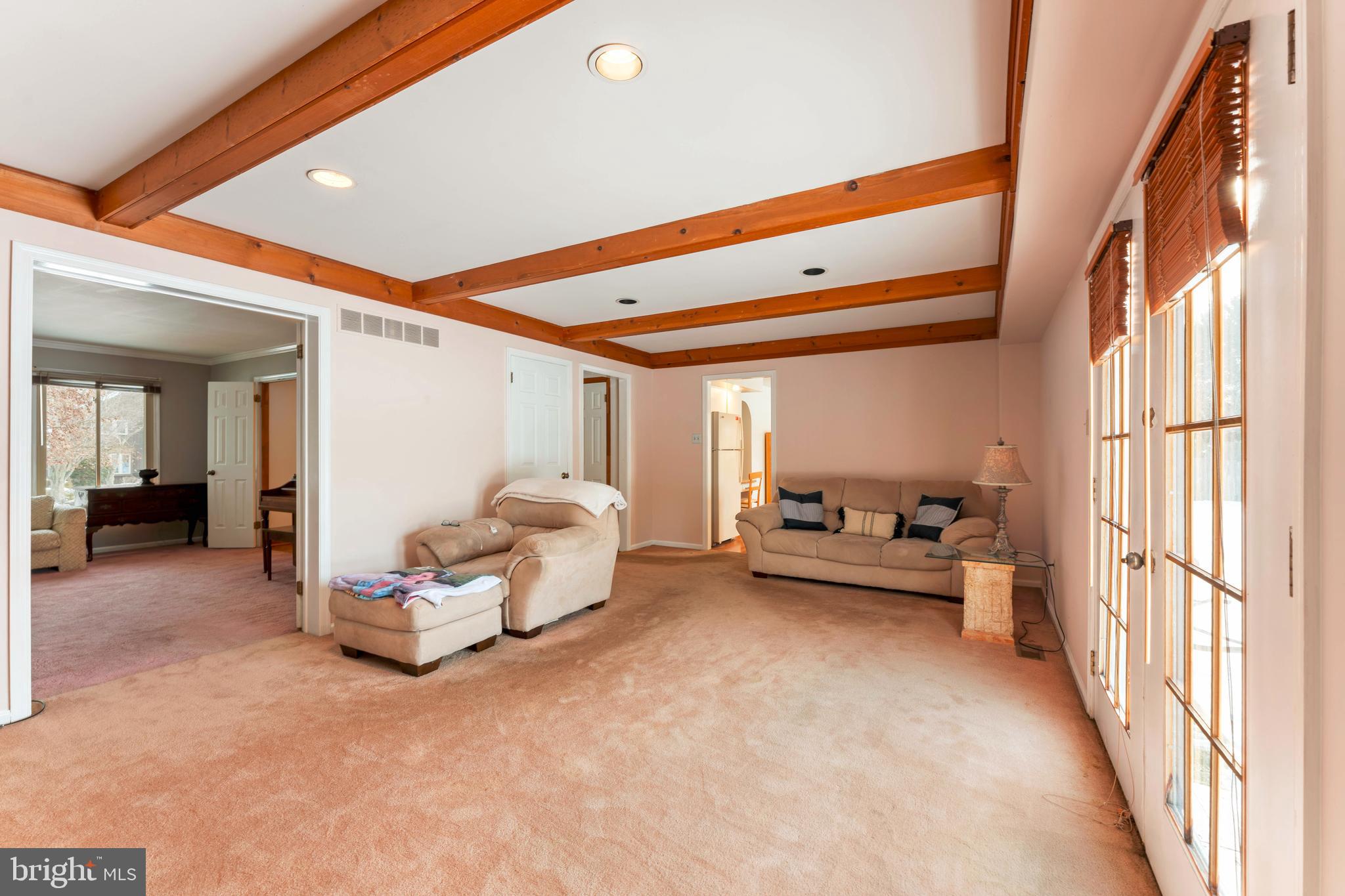 HOLLAND ACRES - Residential