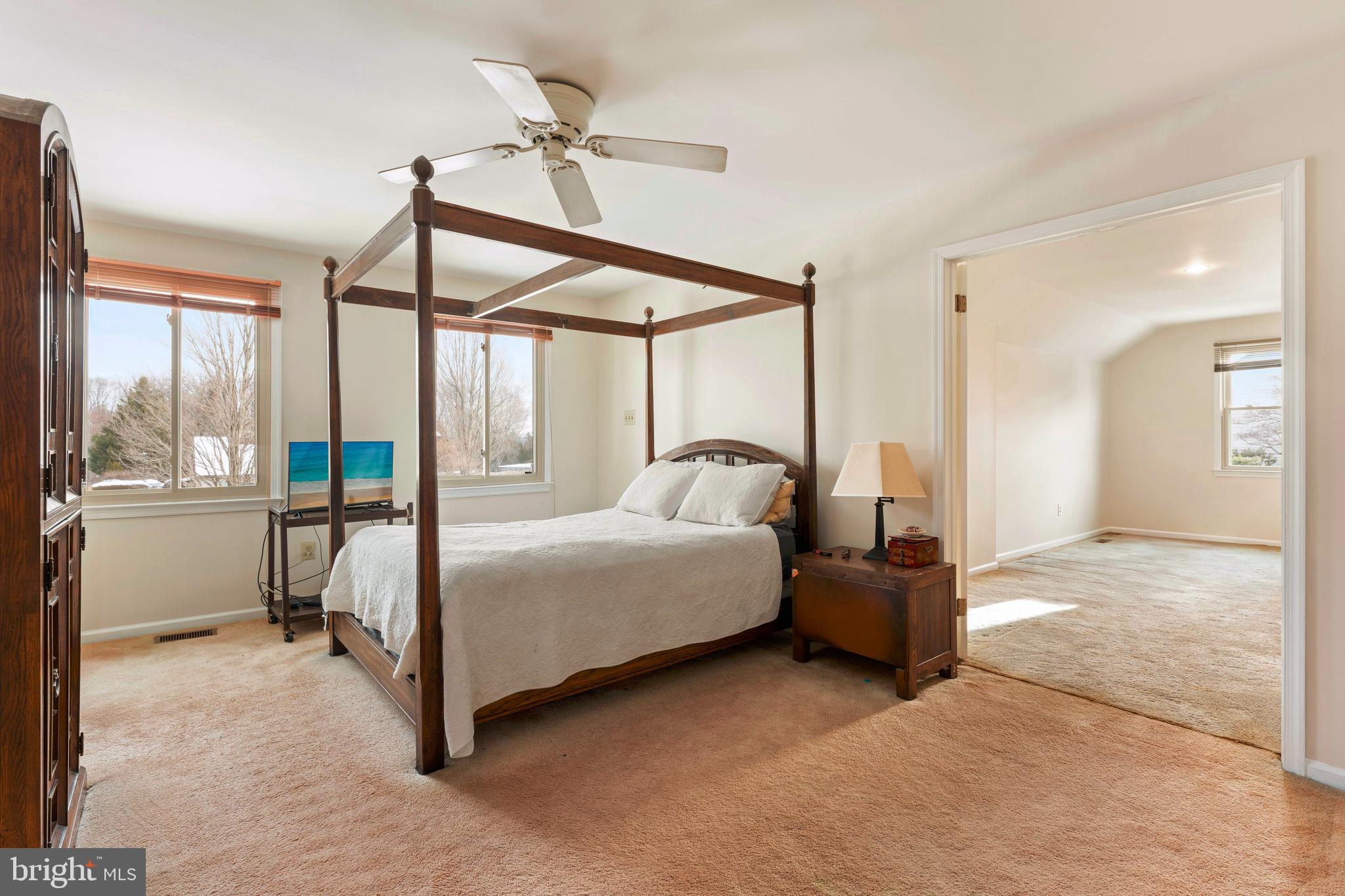 HOLLAND ACRES - Residential