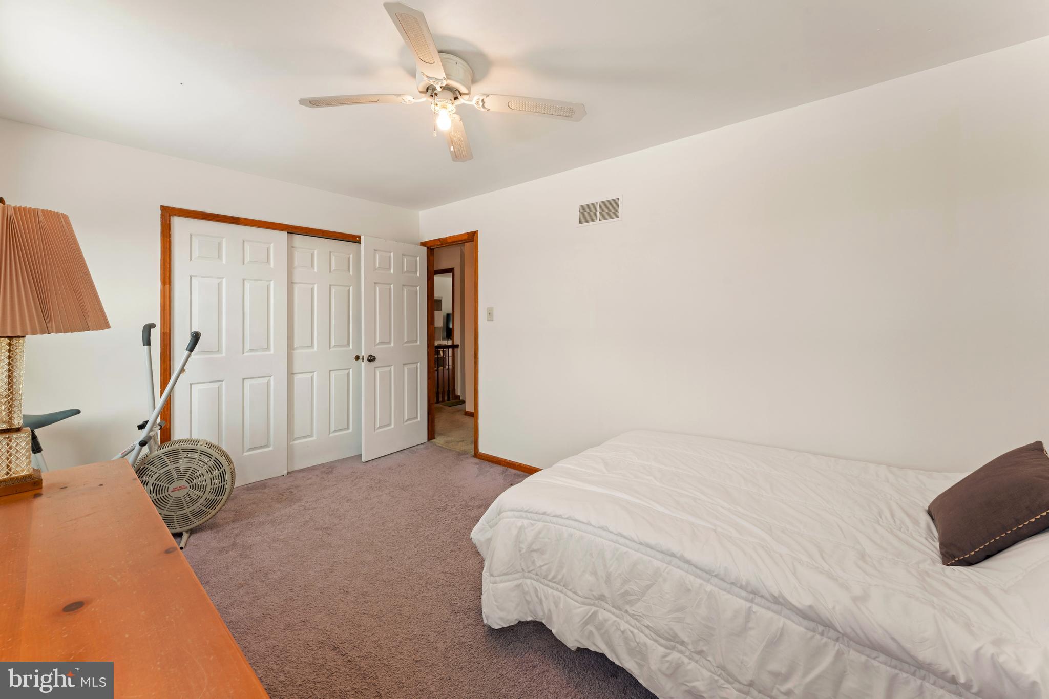 HOLLAND ACRES - Residential