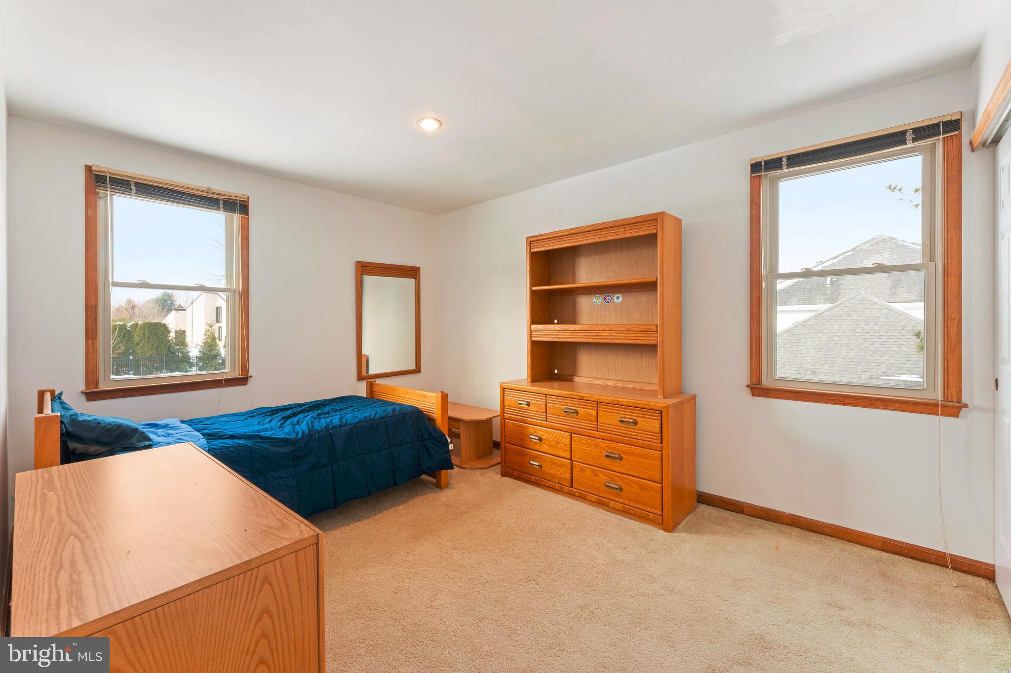 HOLLAND ACRES - Residential