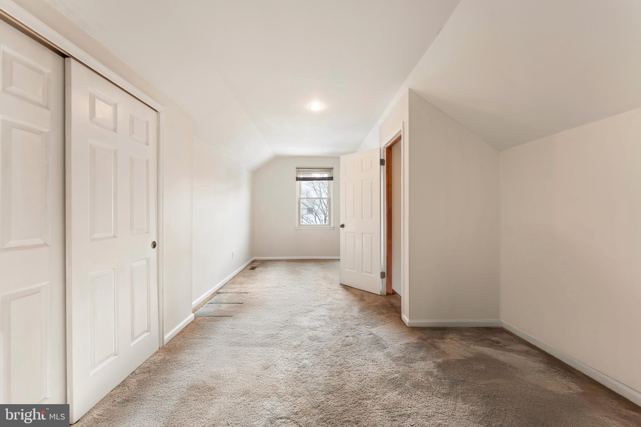 HOLLAND ACRES - Residential