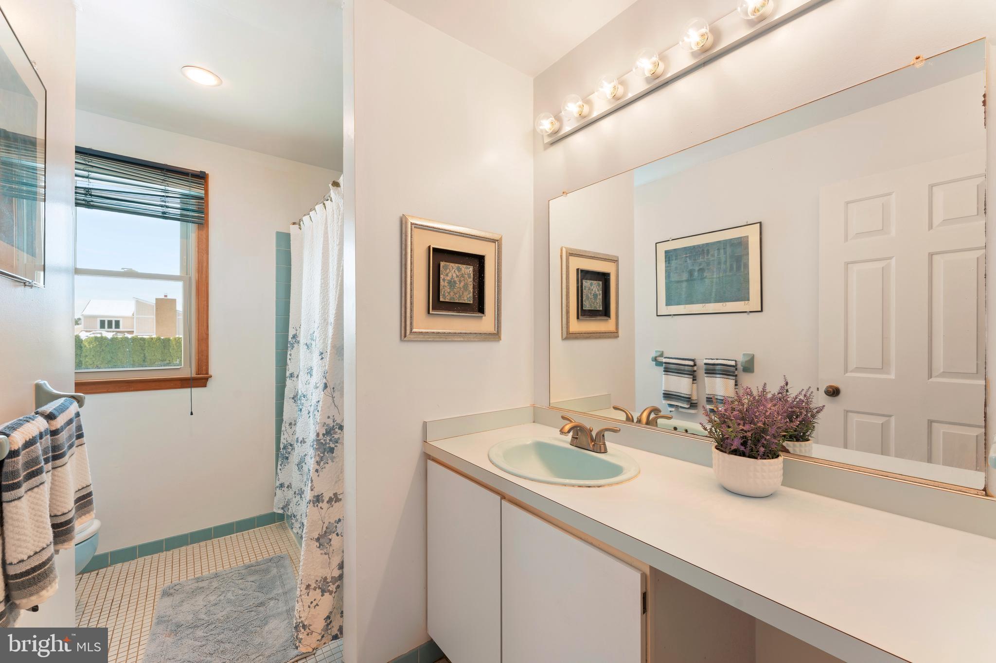 HOLLAND ACRES - Residential