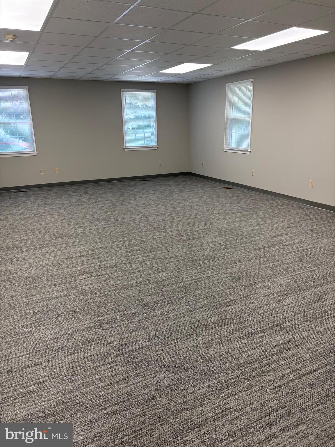 NEW BRITIAN - Commercial Lease