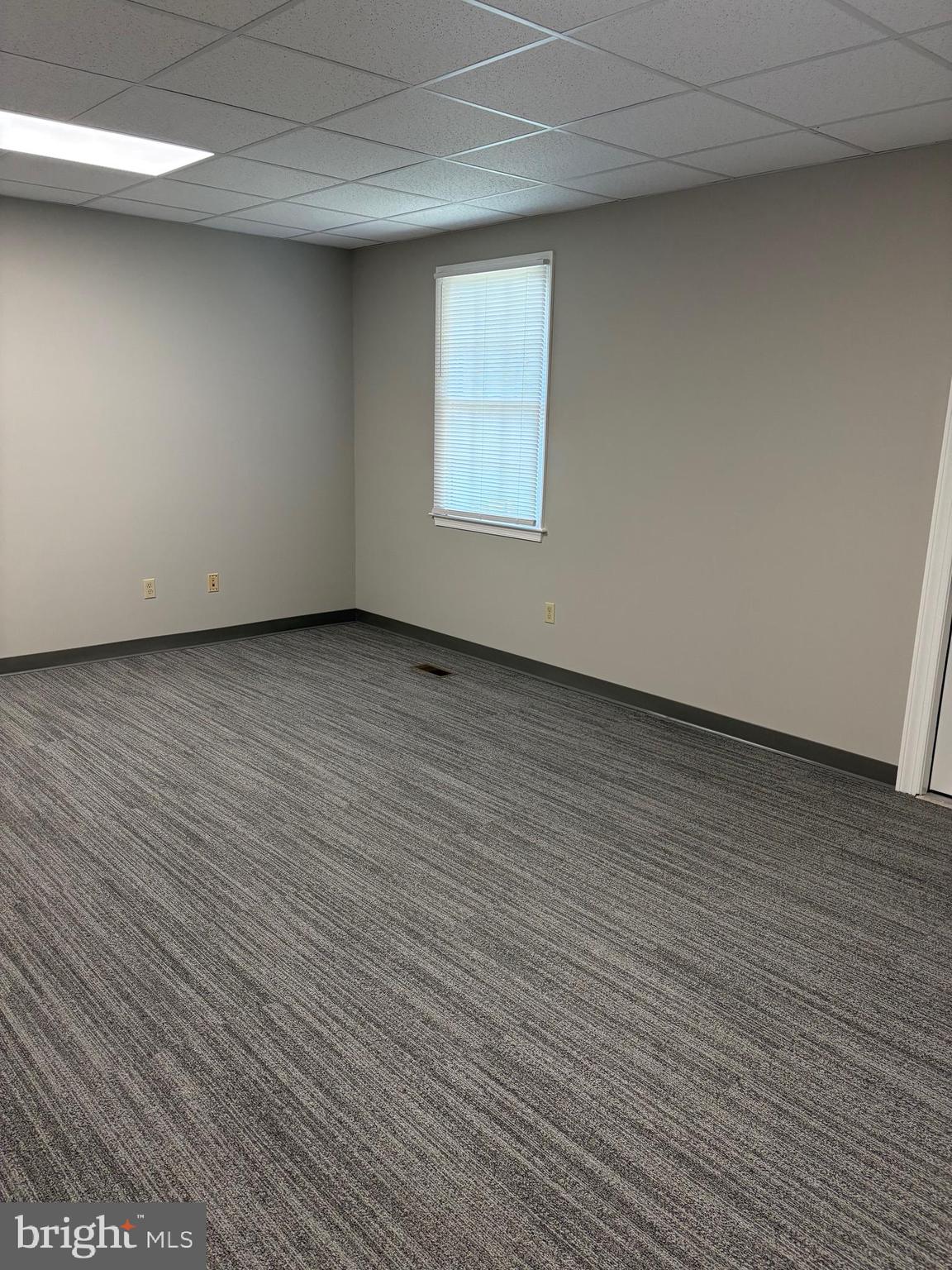 NEW BRITIAN - Commercial Lease