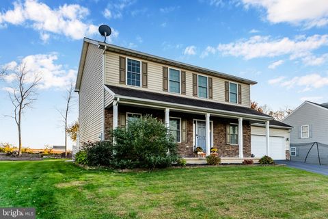 Photo of 1110 Shannon Lane, CARLISLE, PA 17013 (MLS # PACB2048872)