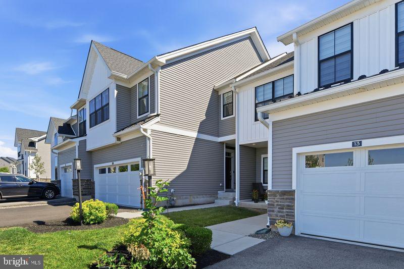 11 UMBRELL DRIVE
