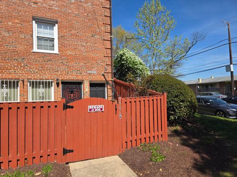 3906 SOUTHERN AVENUE SE A WASHINGTON DC 20020