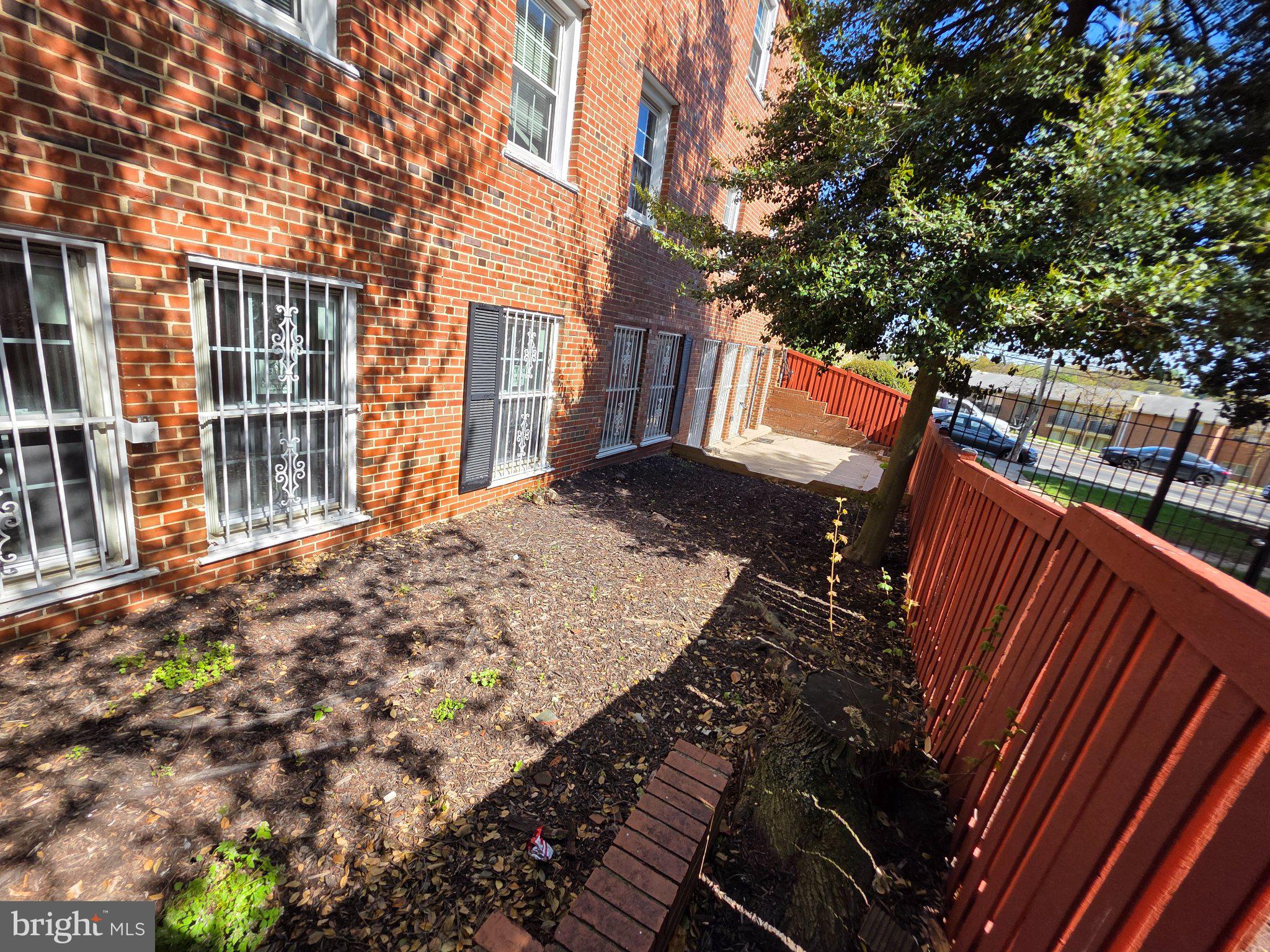 3906 SOUTHERN AVENUE SE A