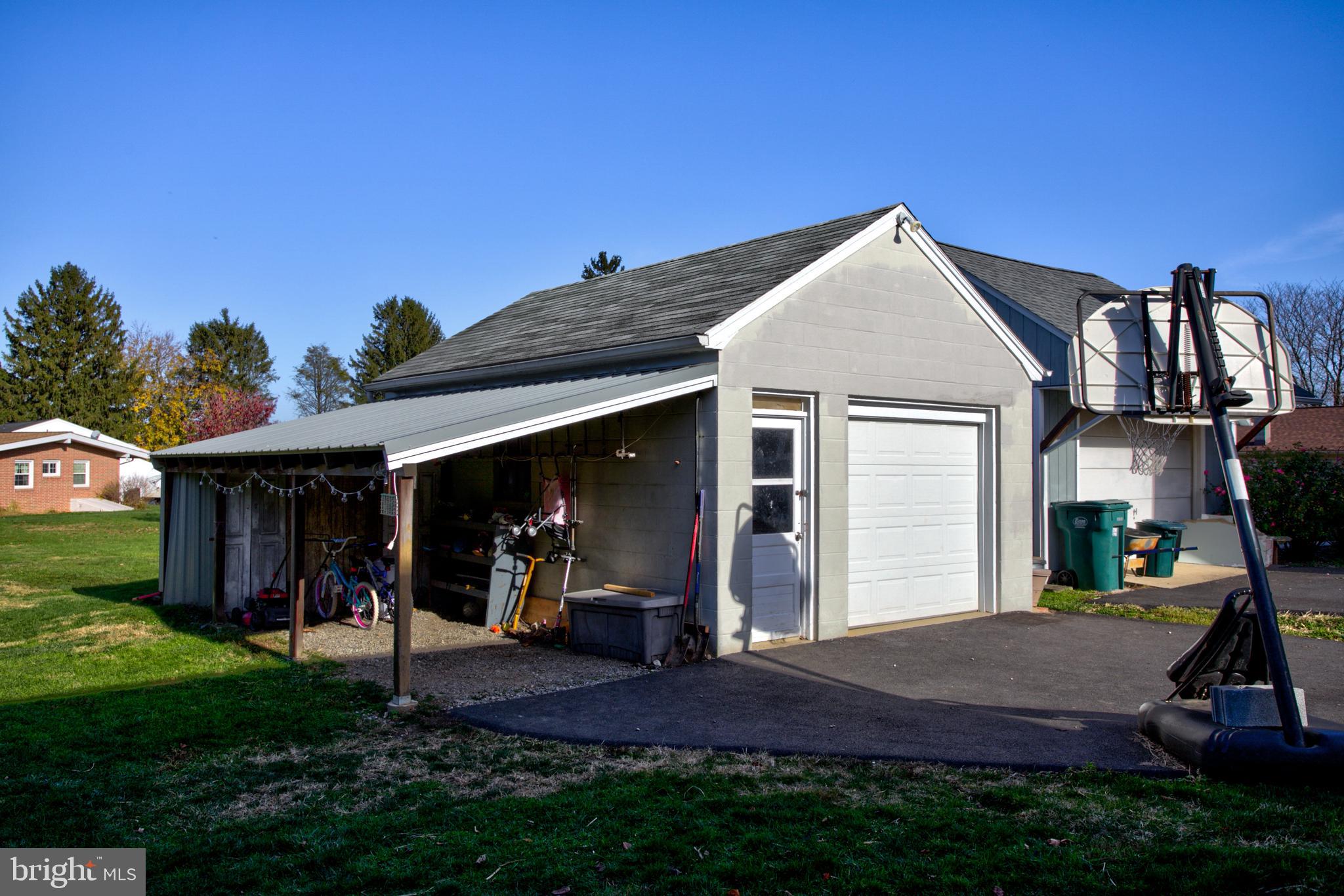 STRASBURG BOROUGH - Residential