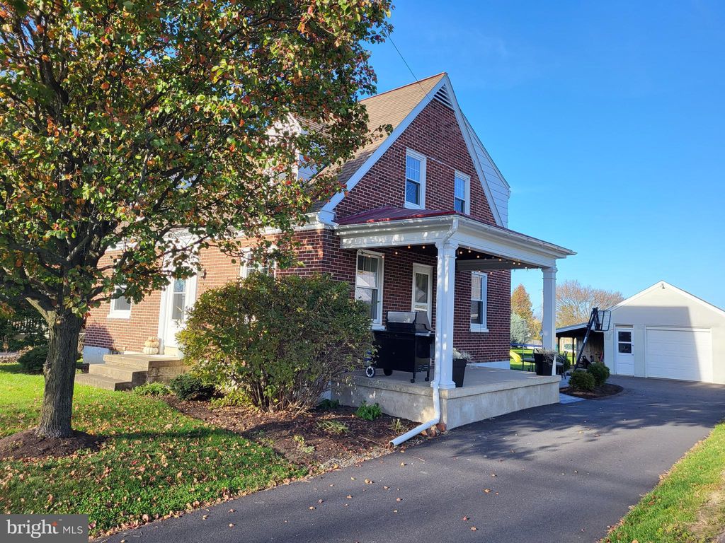 Photo of 56 LANCASTER AVE, STRASBURG, PA 17579 (MLS # PALA2027668)