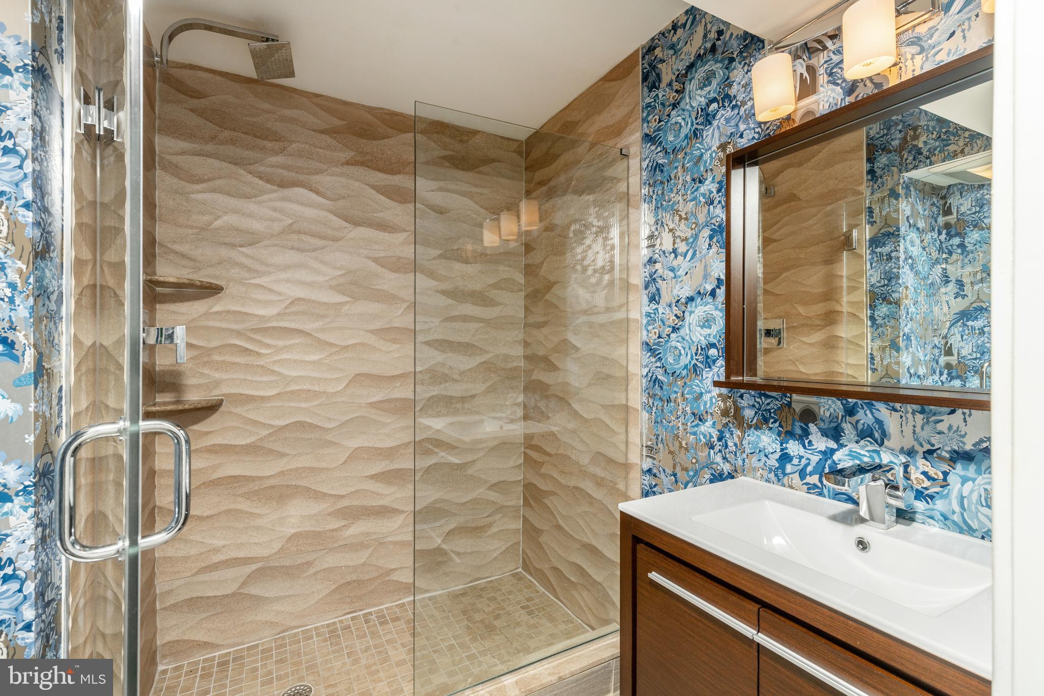 BELLA VISTA - Residential