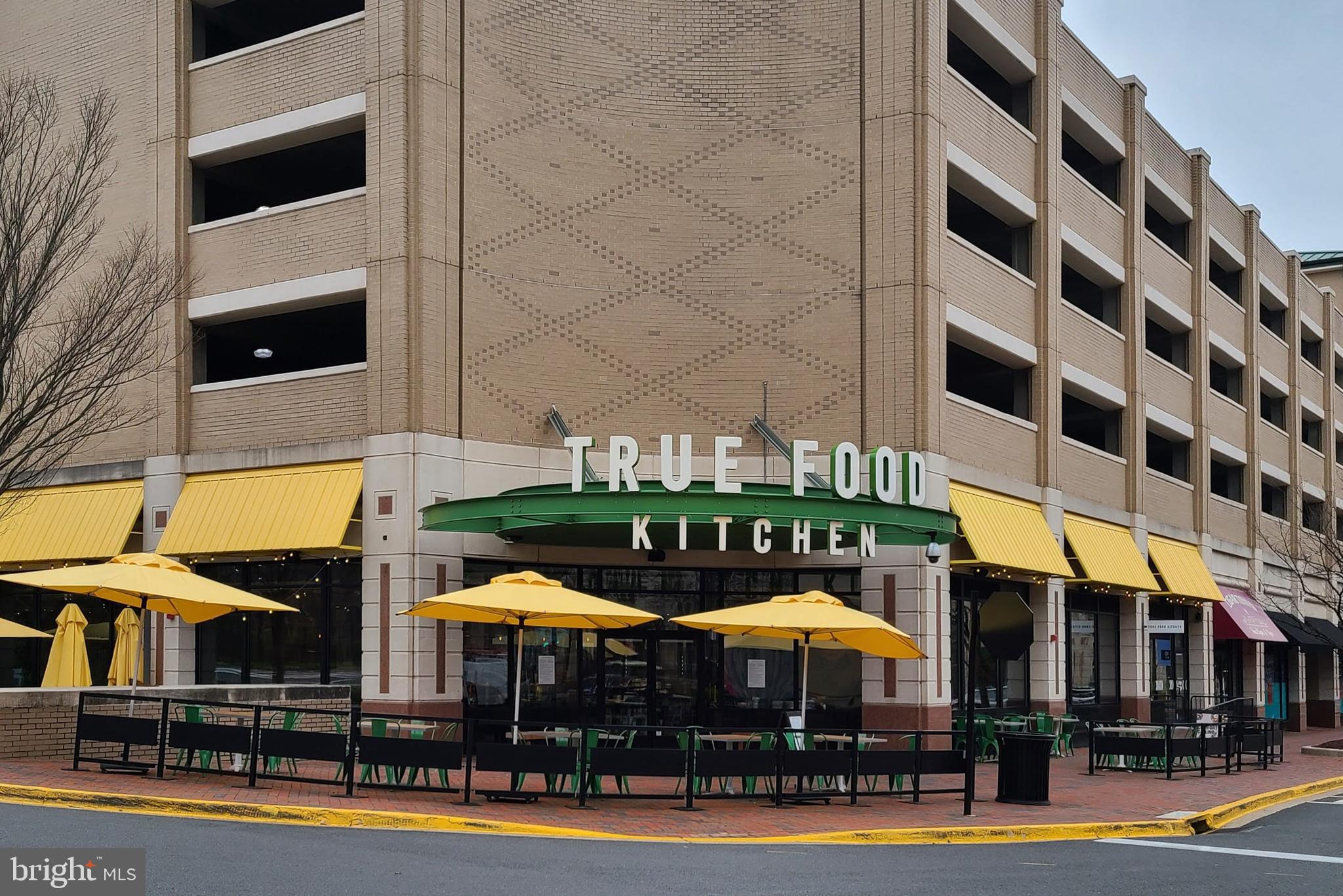 MIDTOWN AT RESTON TOWN CENTER - Residential