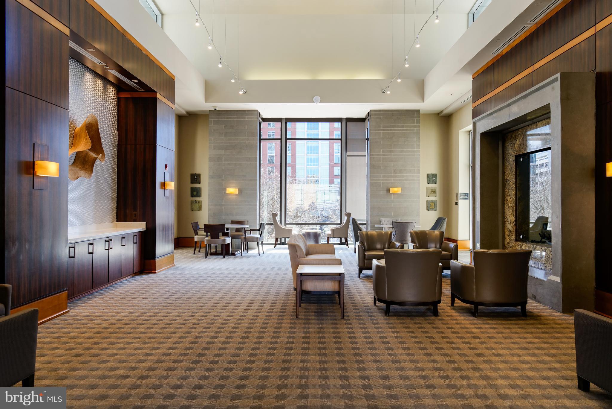 MIDTOWN AT RESTON TOWN CENTER - Residential