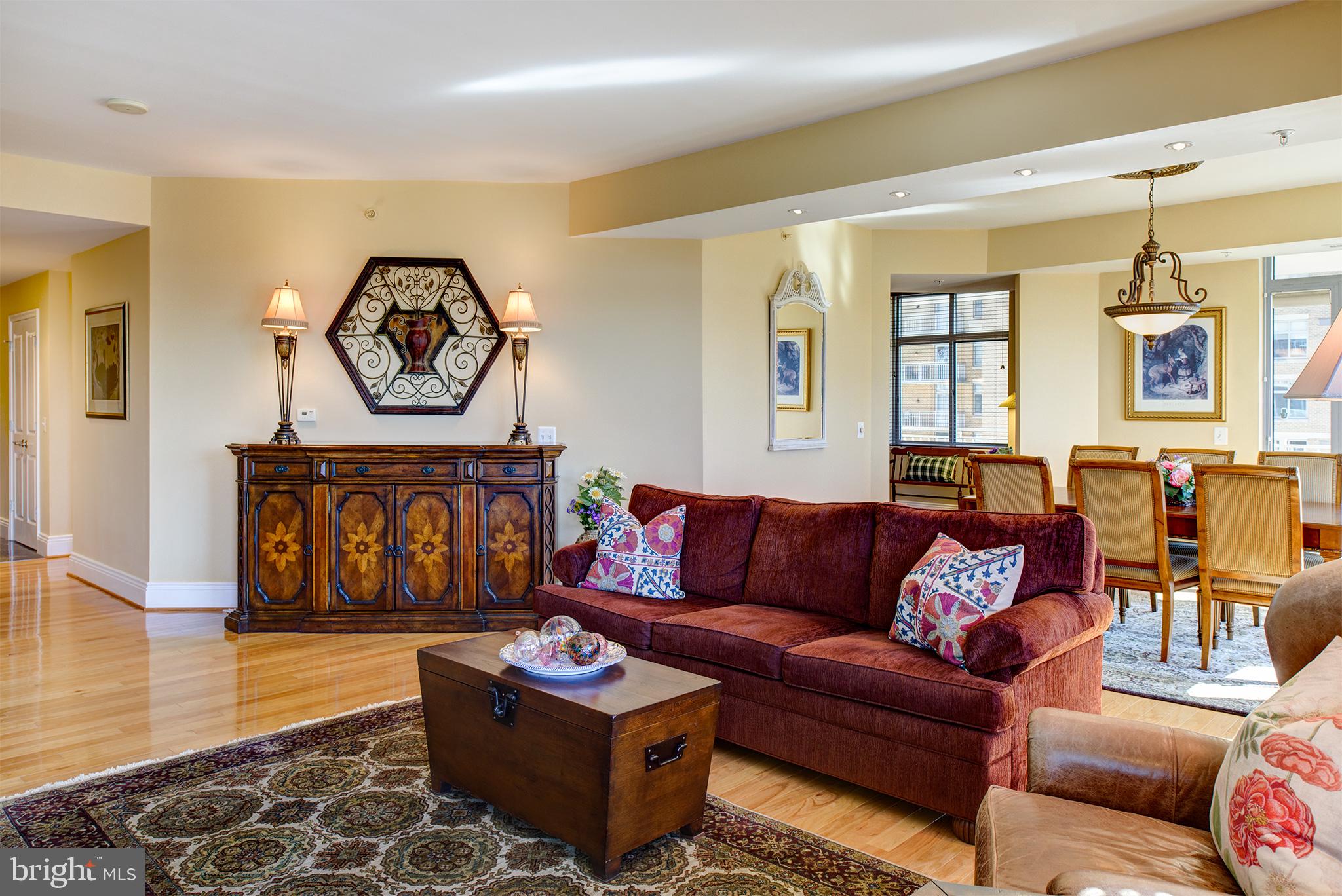 MIDTOWN AT RESTON TOWN CENTER - Residential