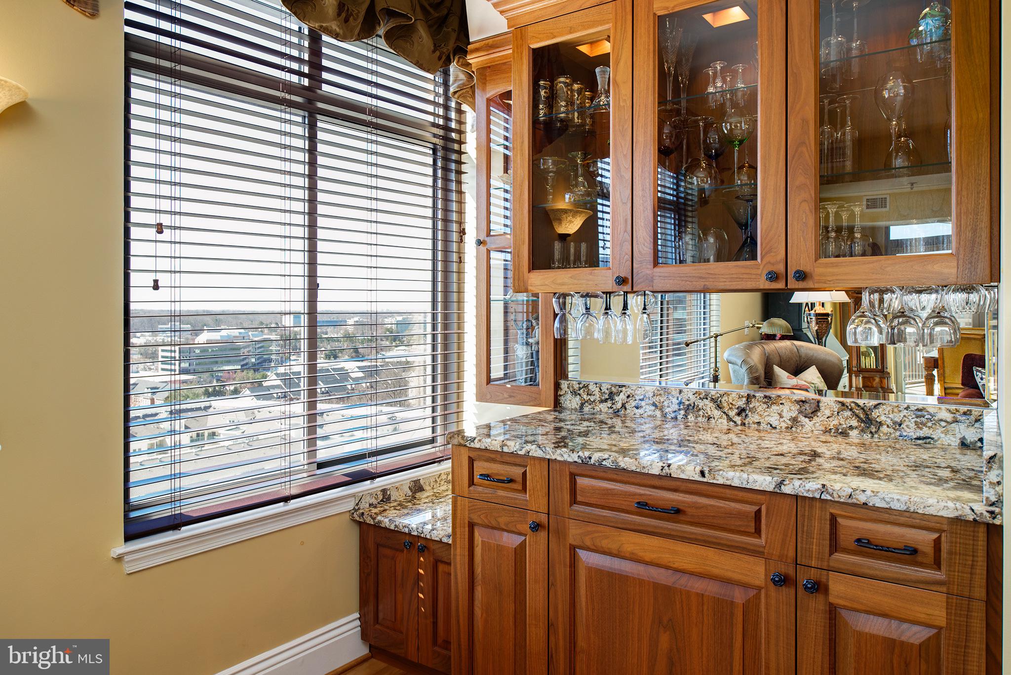 MIDTOWN AT RESTON TOWN CENTER - Residential