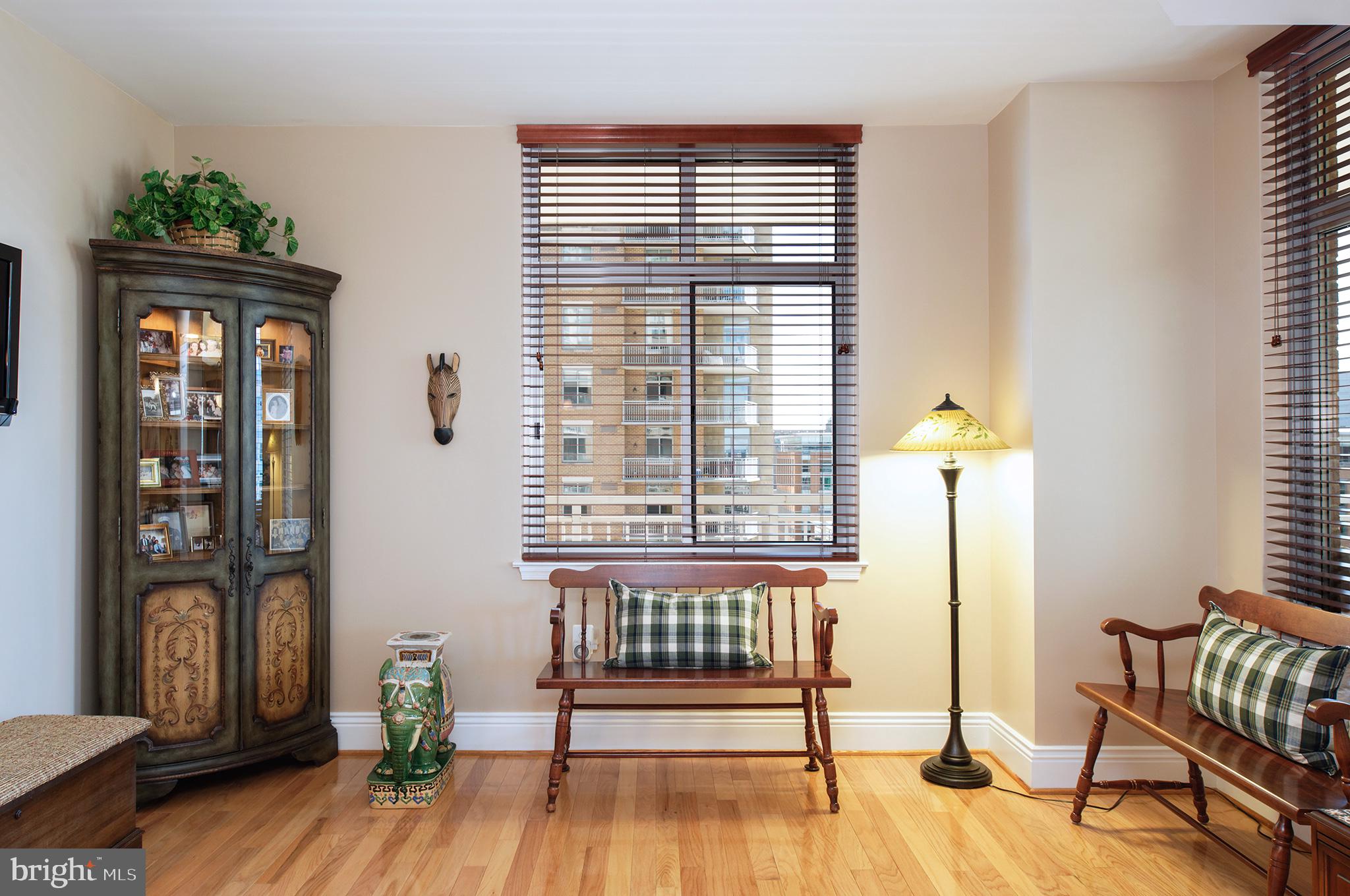 MIDTOWN AT RESTON TOWN CENTER - Residential