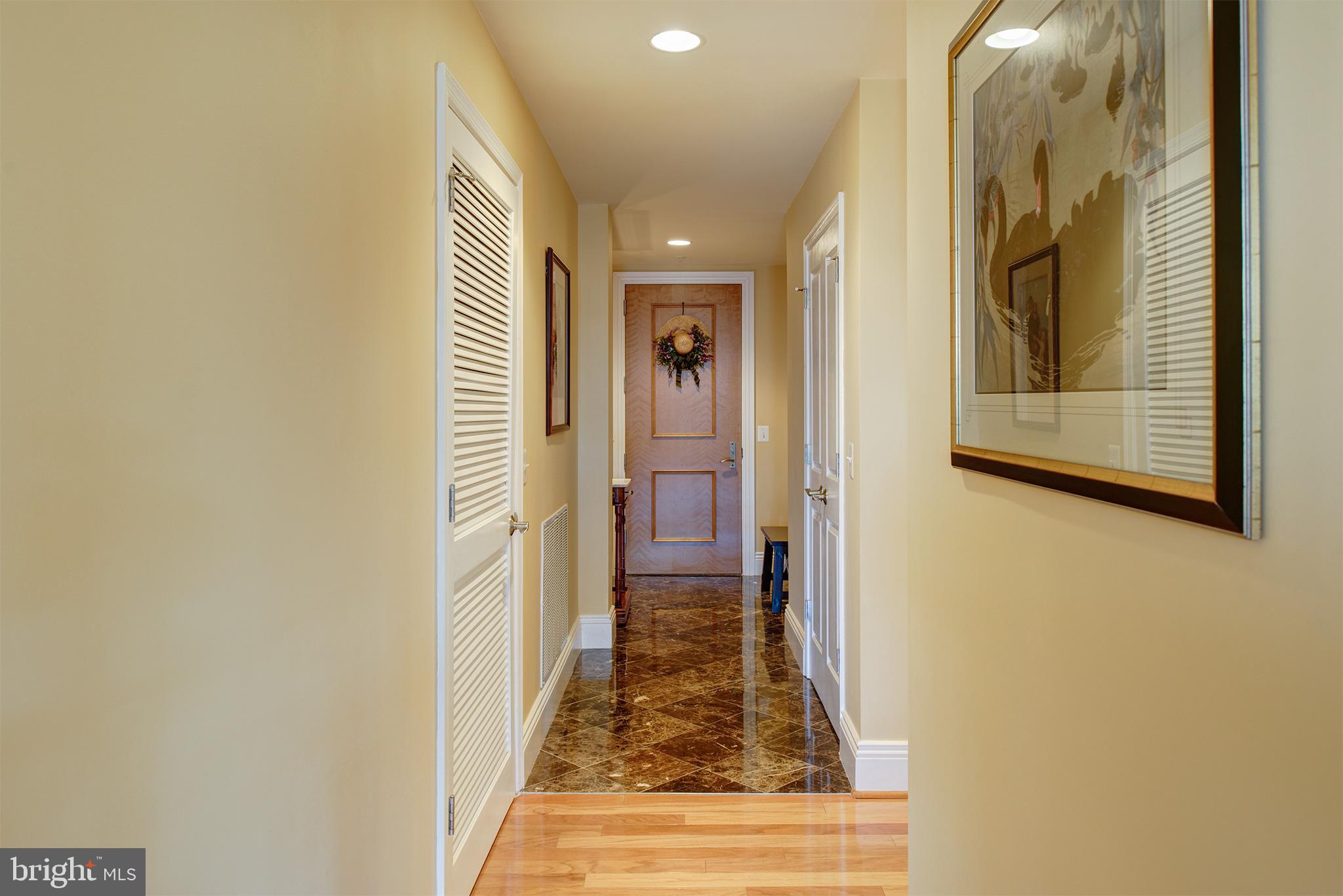 MIDTOWN AT RESTON TOWN CENTER - Residential