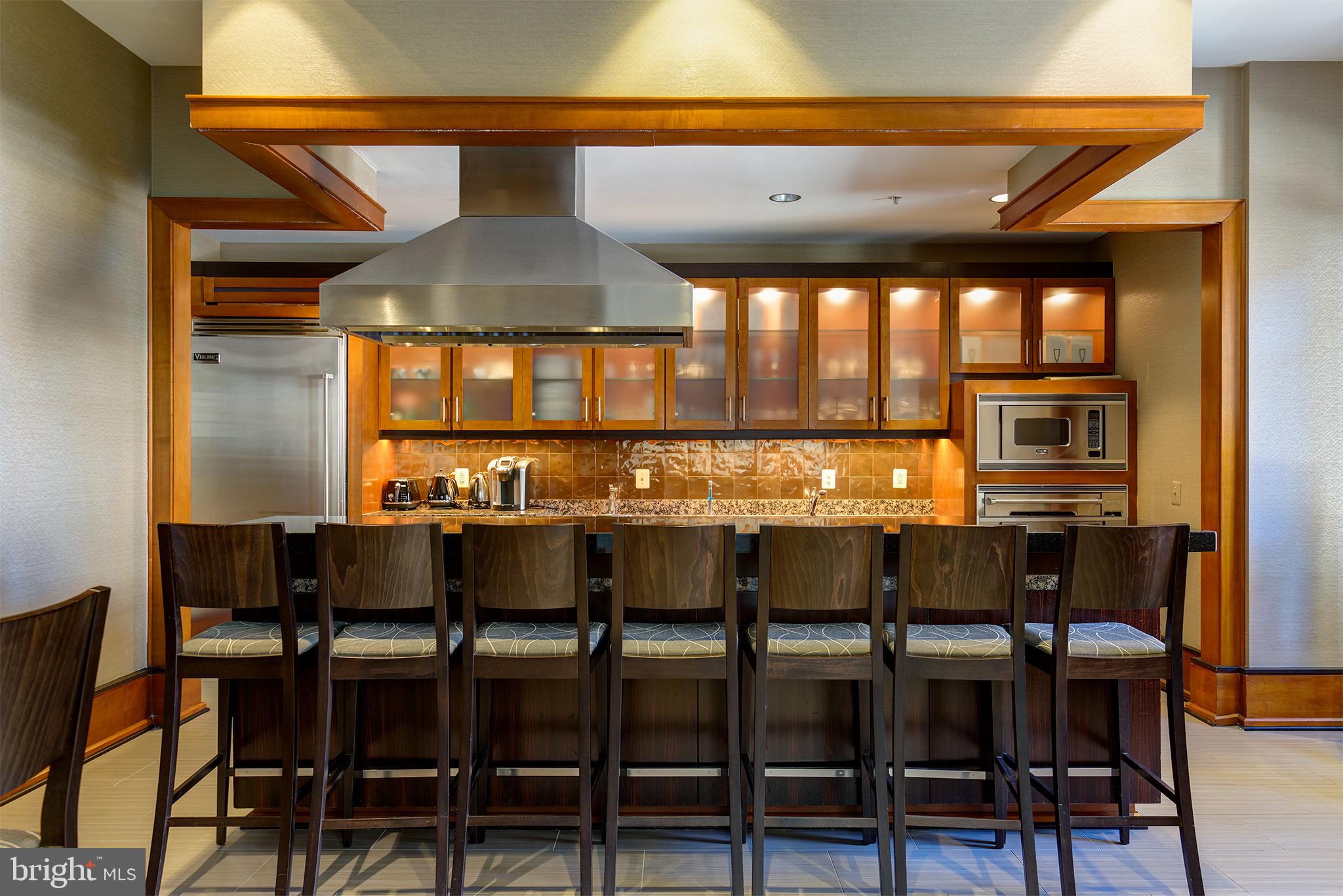 MIDTOWN AT RESTON TOWN CENTER - Residential