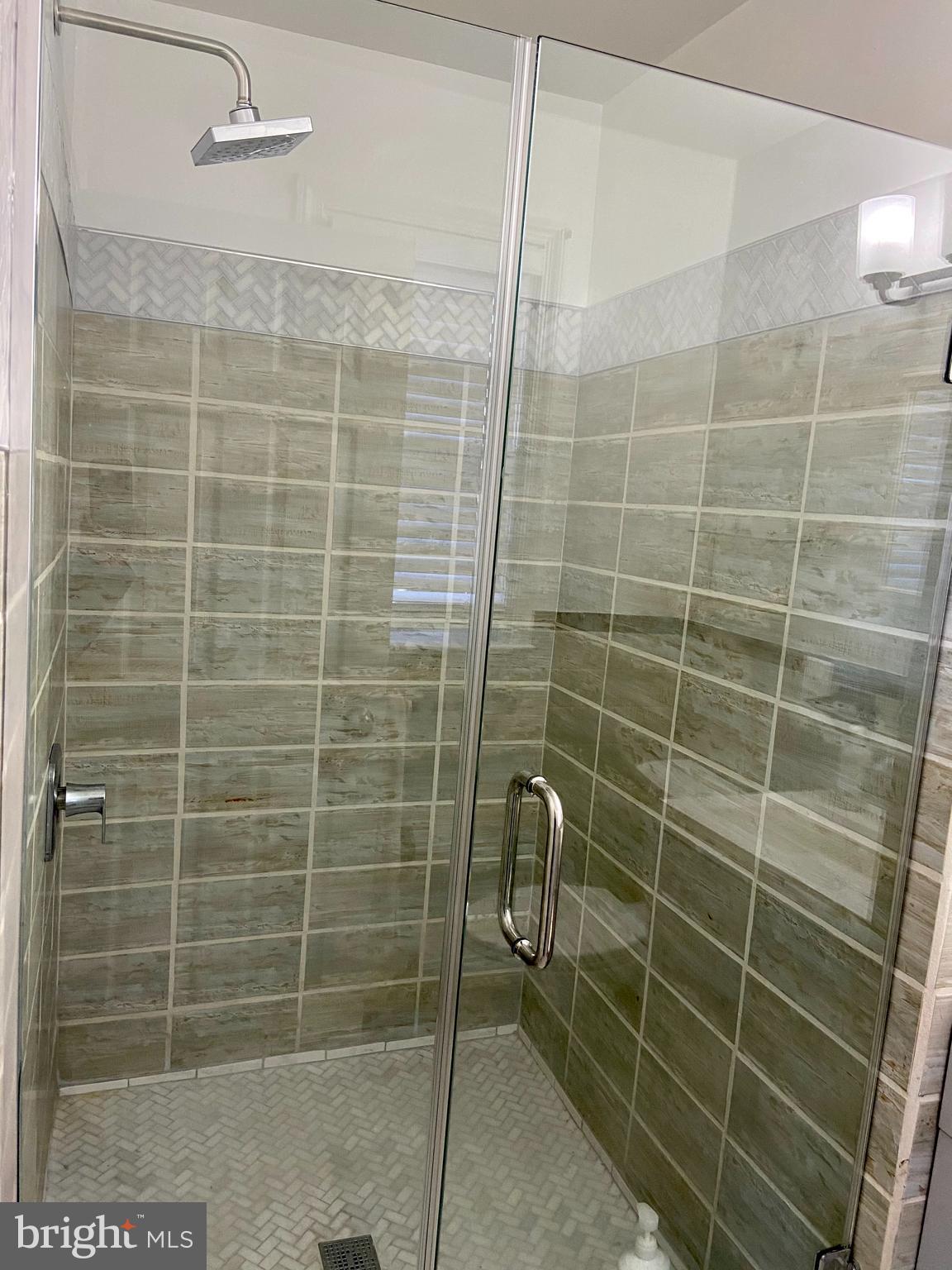 AURORA HILLS - Residential Lease