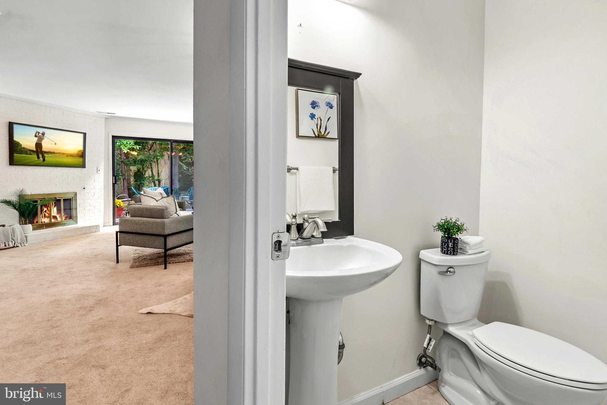 DULANEY TOWERS - Residential