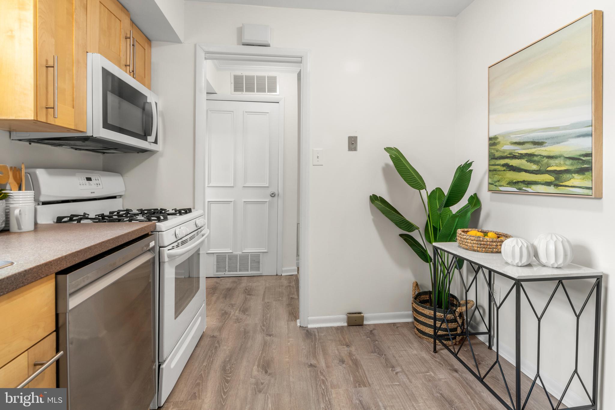 DULANEY TOWERS - Residential