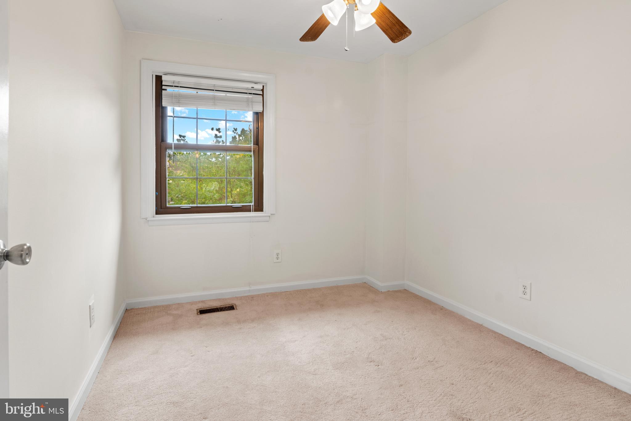 DULANEY TOWERS - Residential