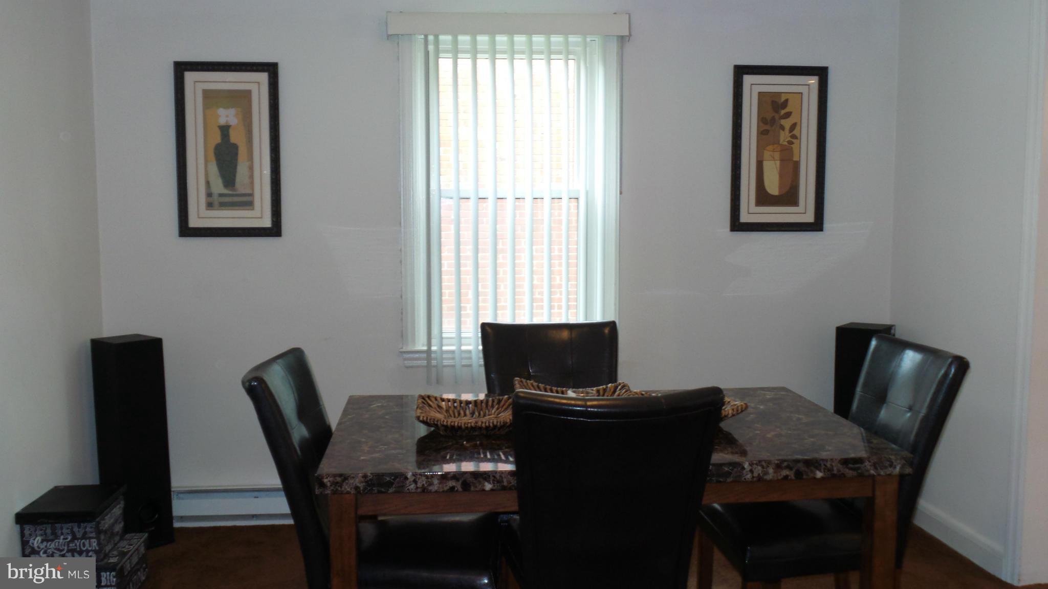 COLONIAL VILLAGE - Residential