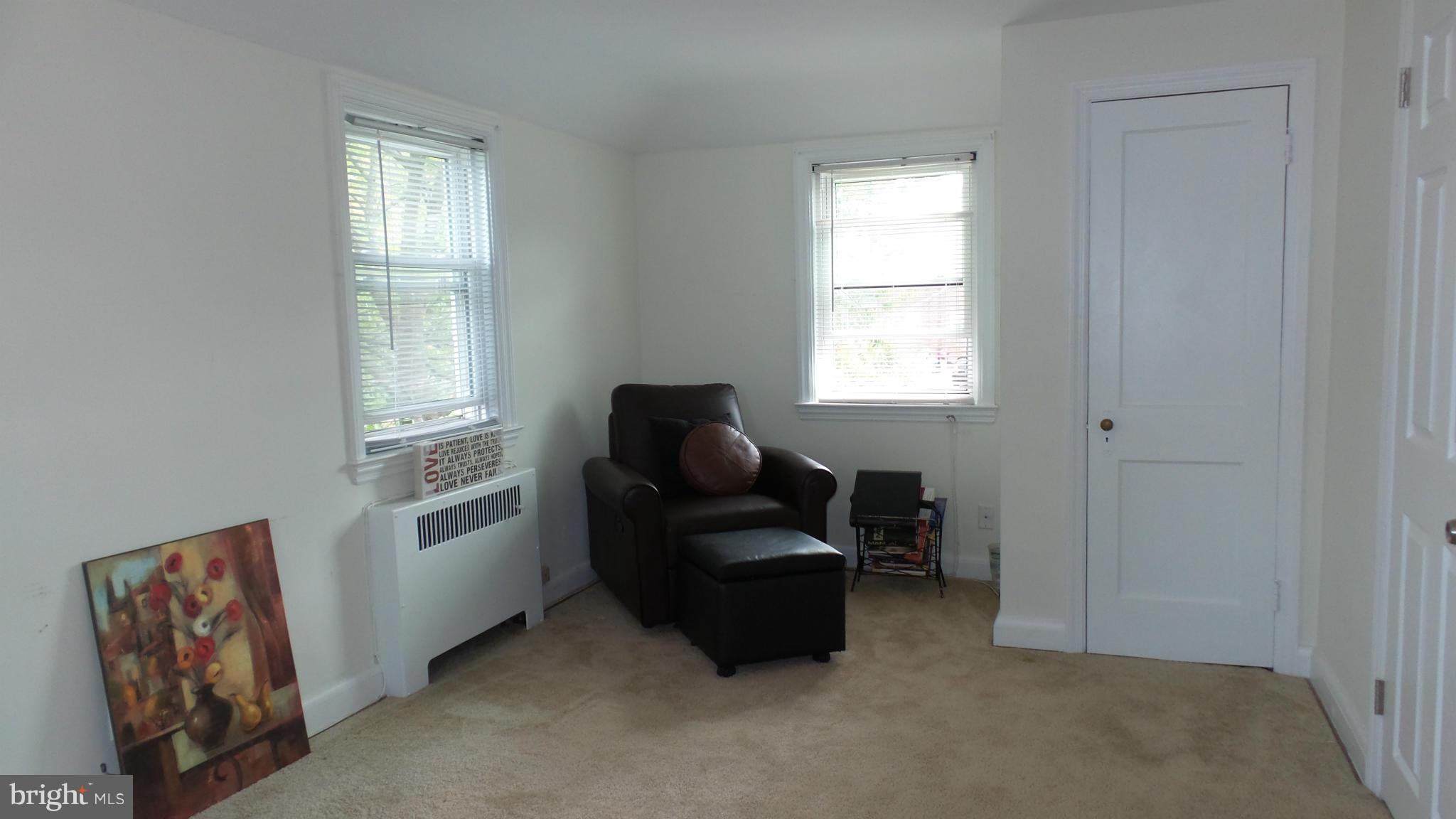 COLONIAL VILLAGE - Residential