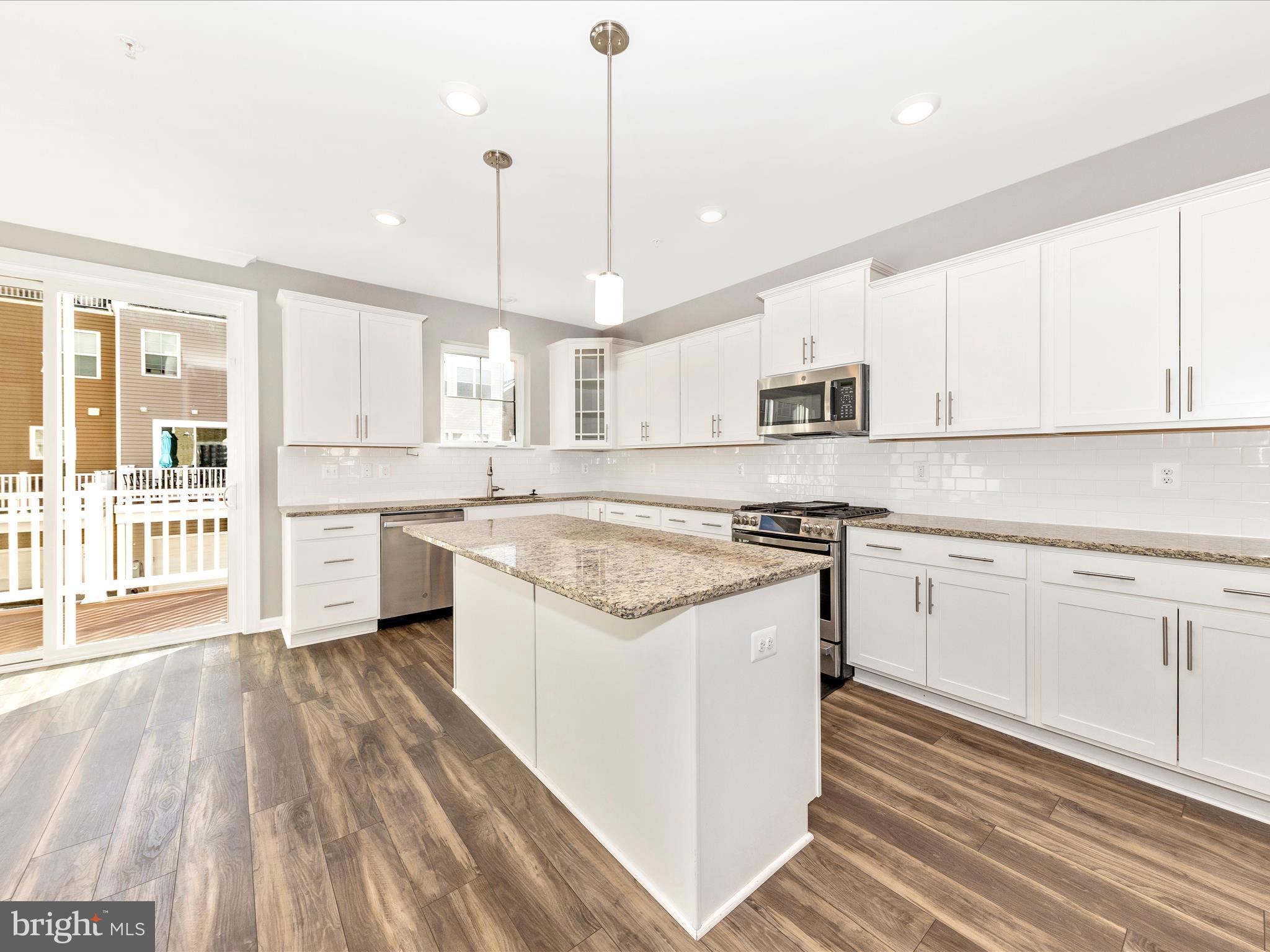 QUINCE ORCHARD - Residential